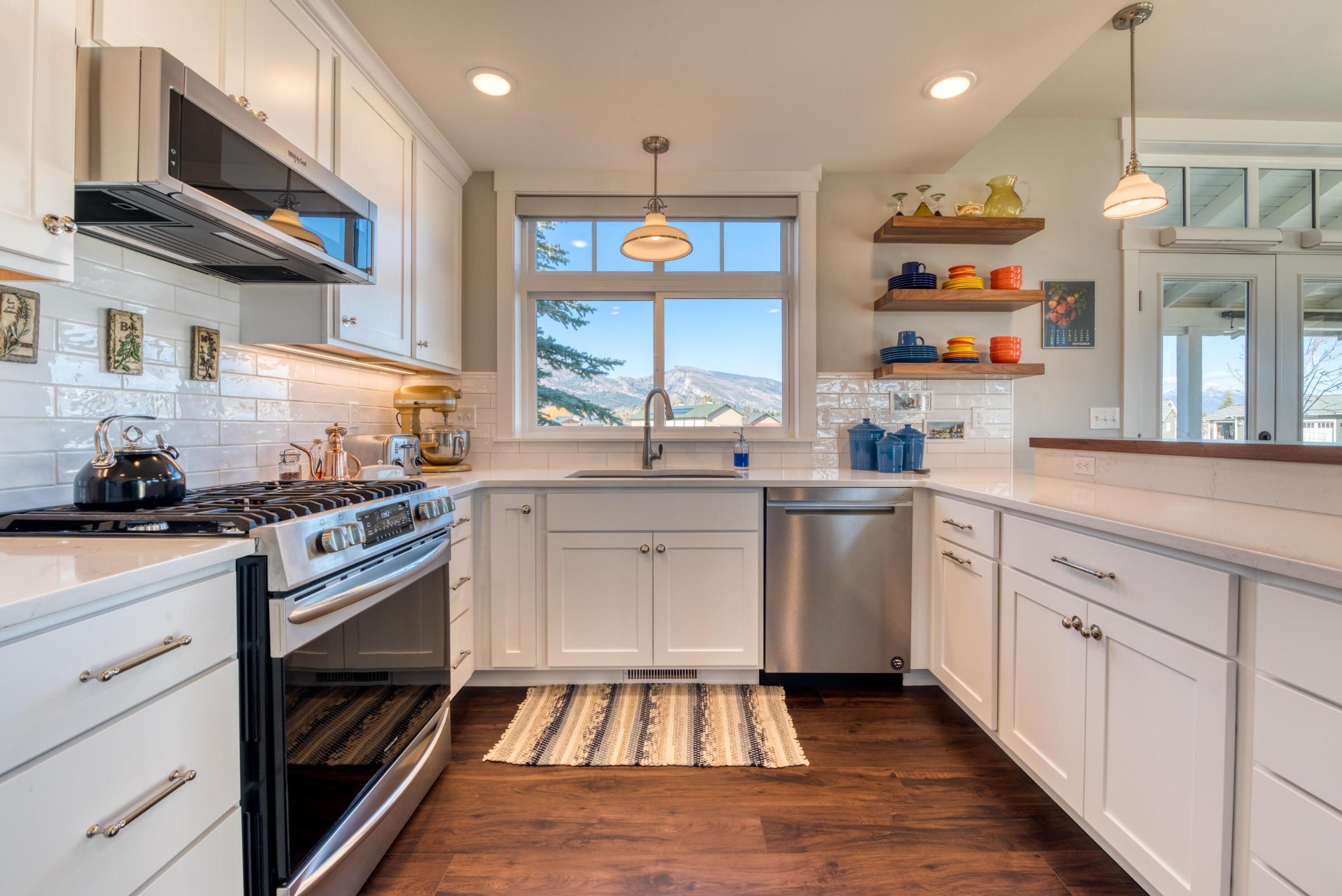 324 Mansion View Loop