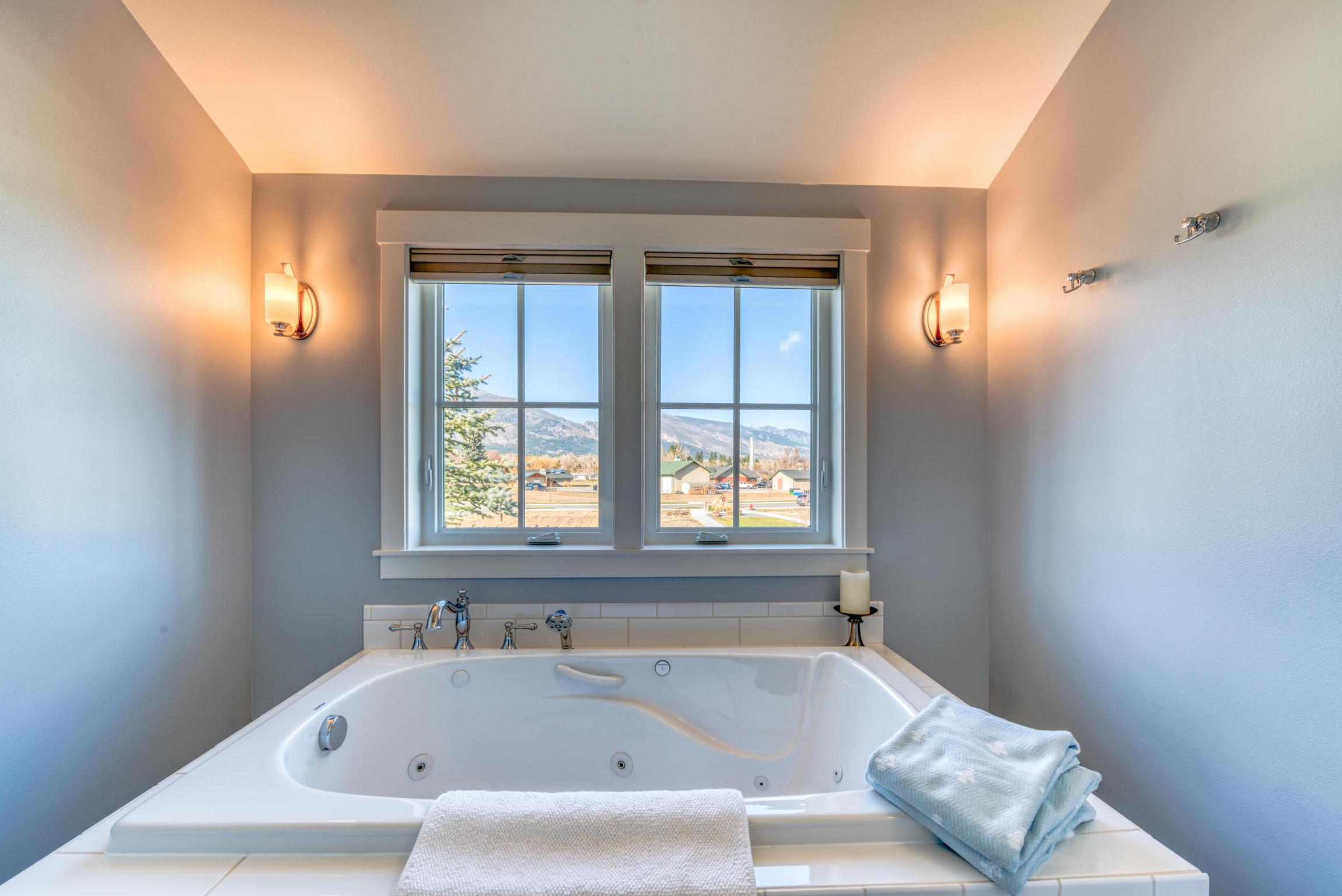 324 Mansion View Loop