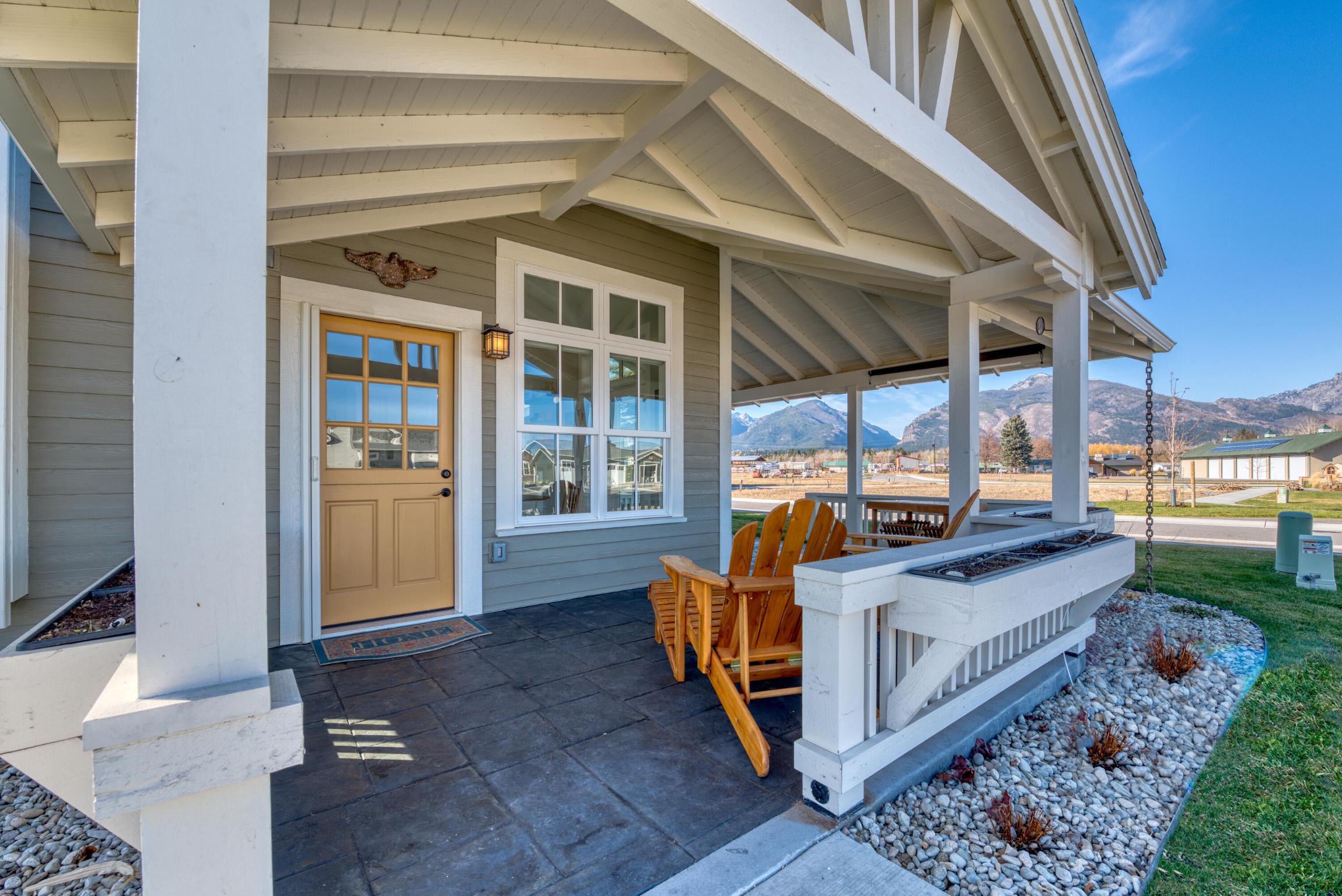 324 Mansion View Loop