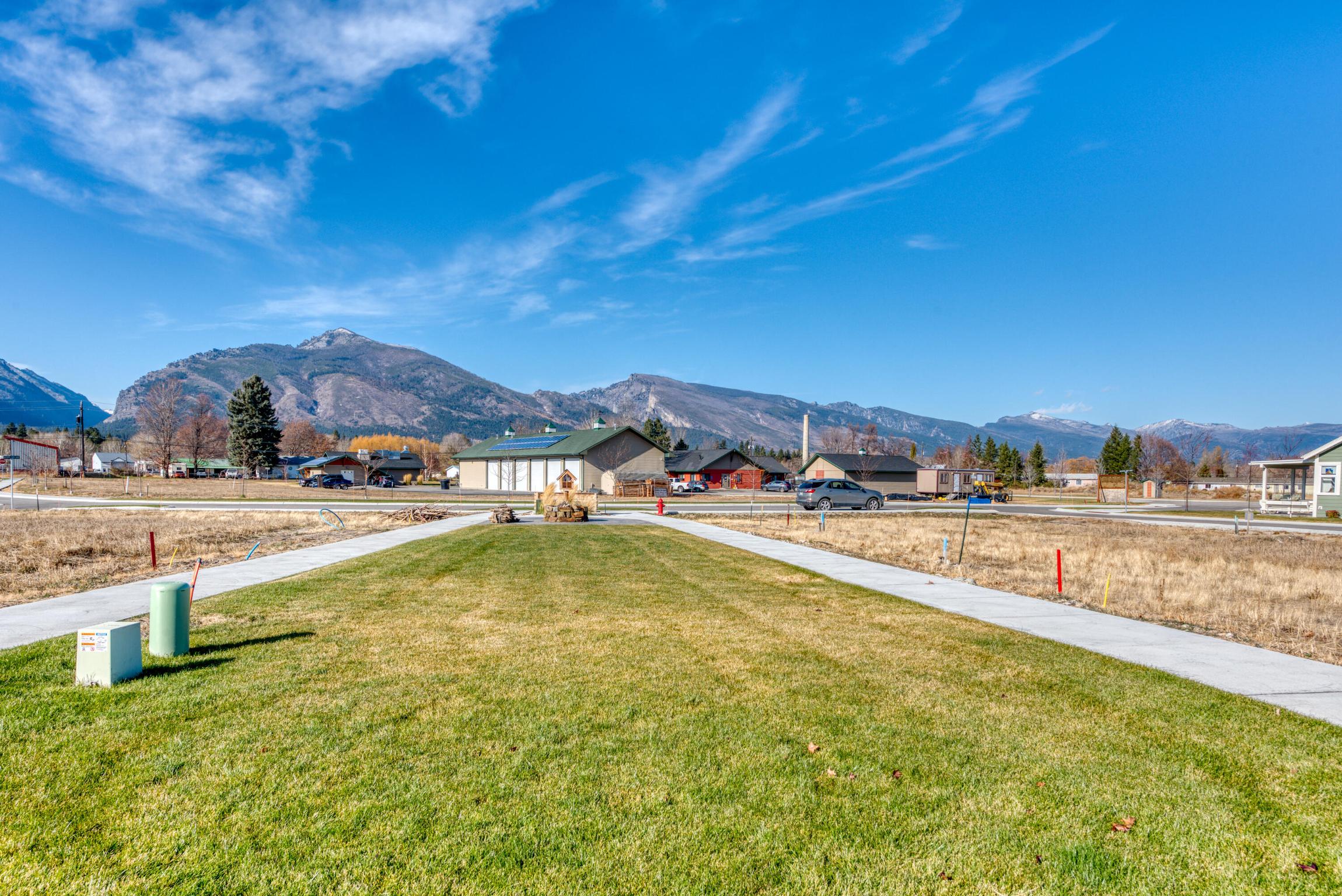 330 Mansion View Loop