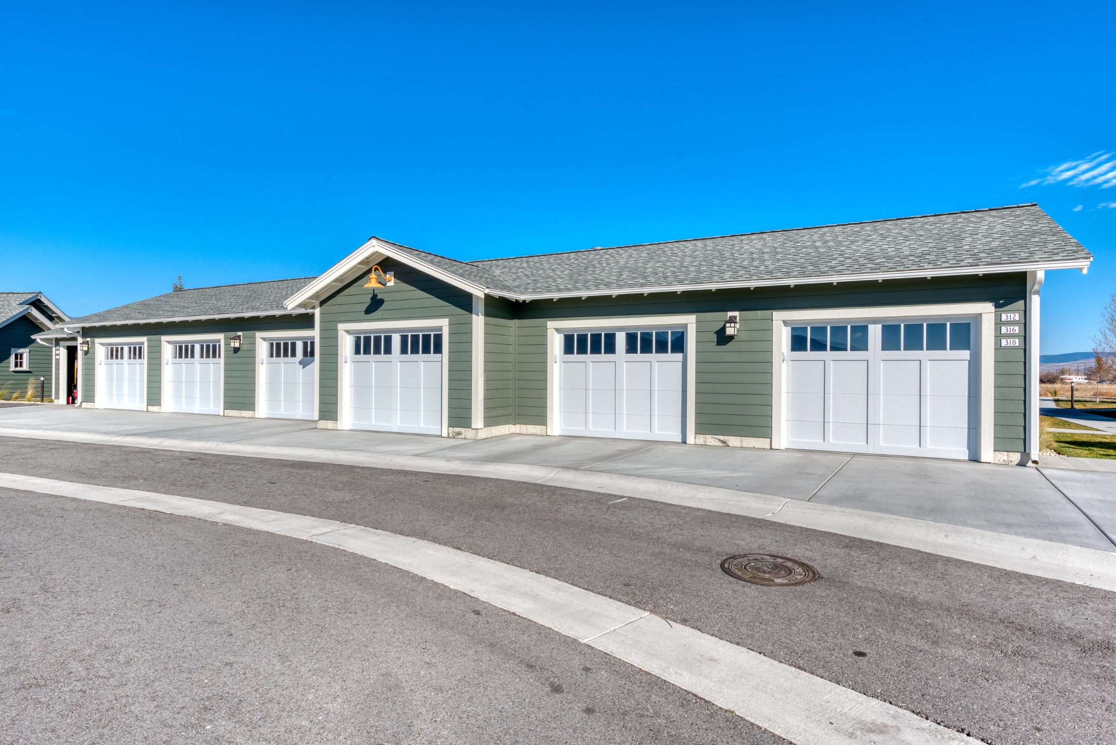 330 Mansion View Loop