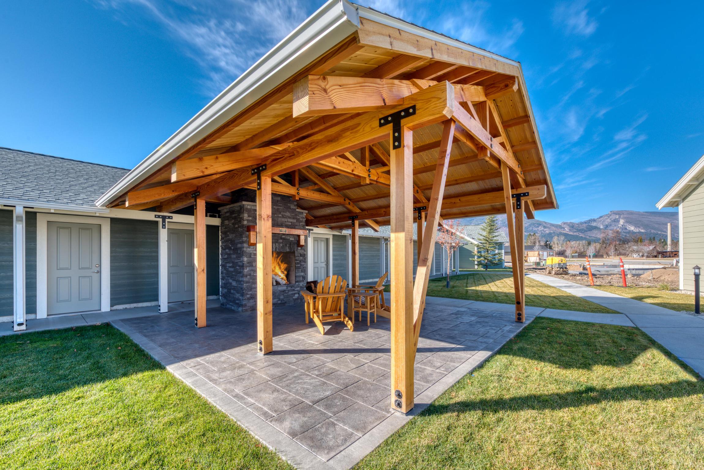 330 Mansion View Loop