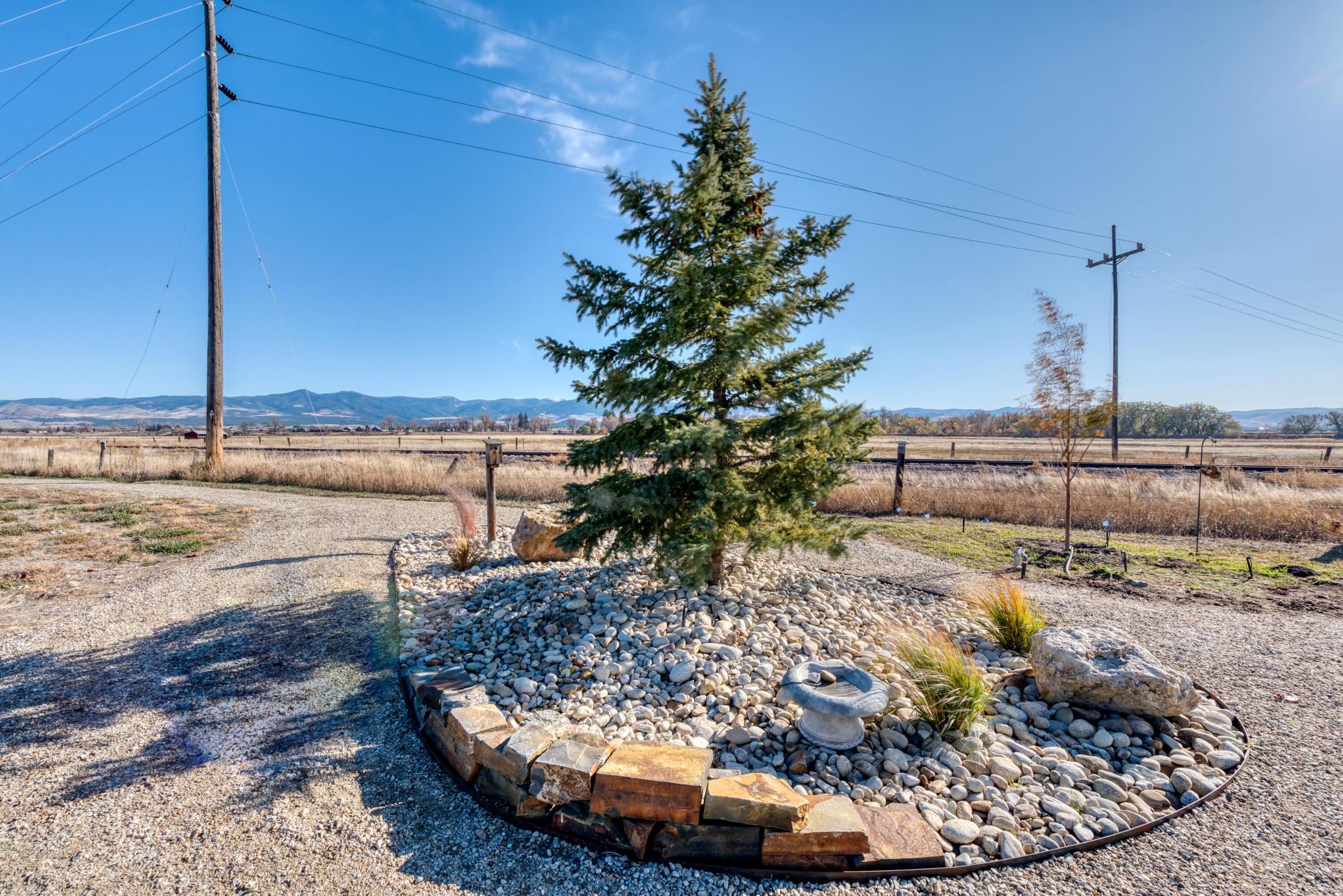 330 Mansion View Loop