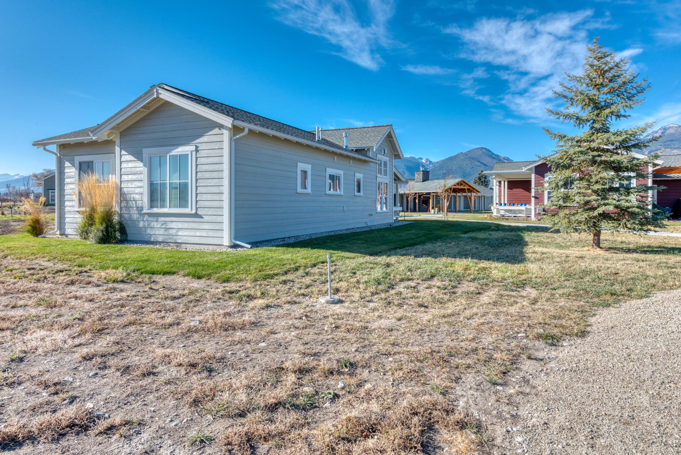 330 Mansion View Loop