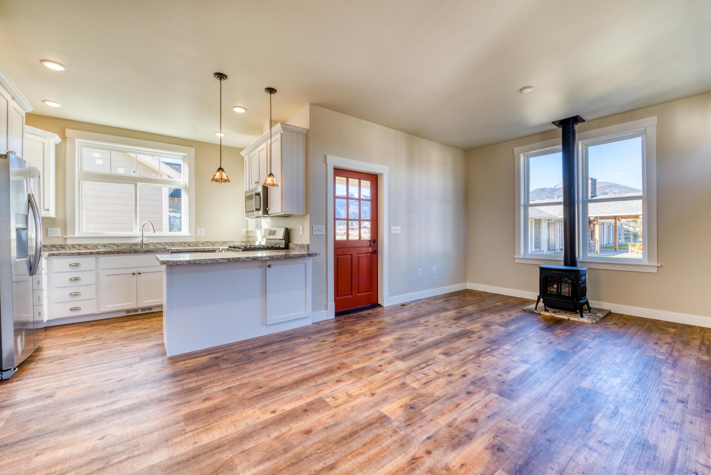 340 Mansion View Loop