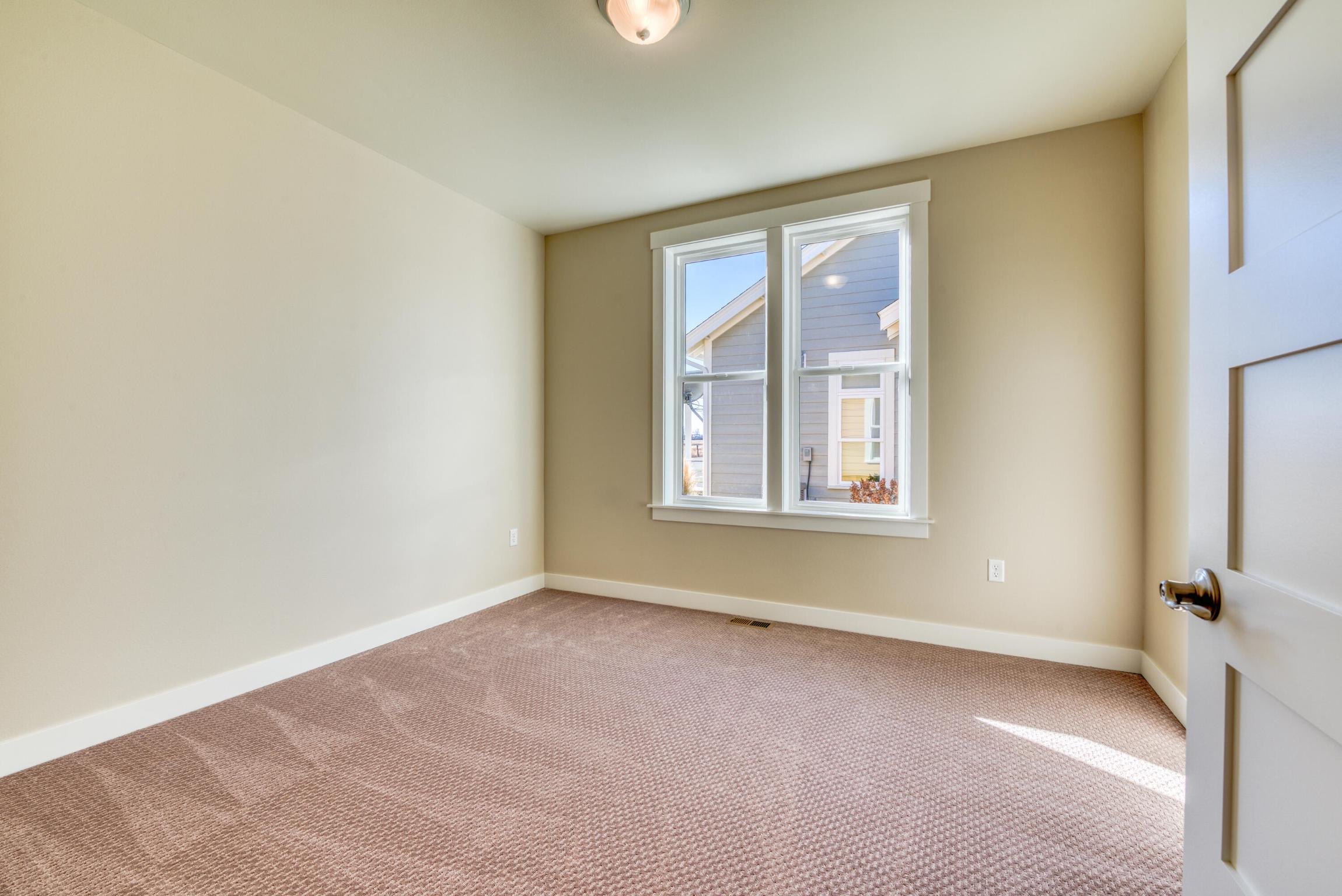 340 Mansion View Loop