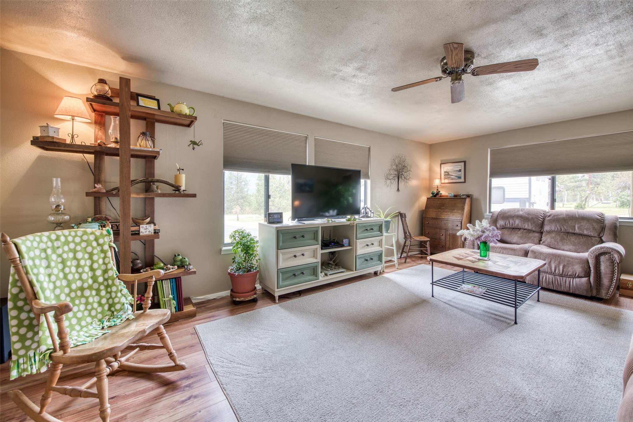 5610 Eastside Highway