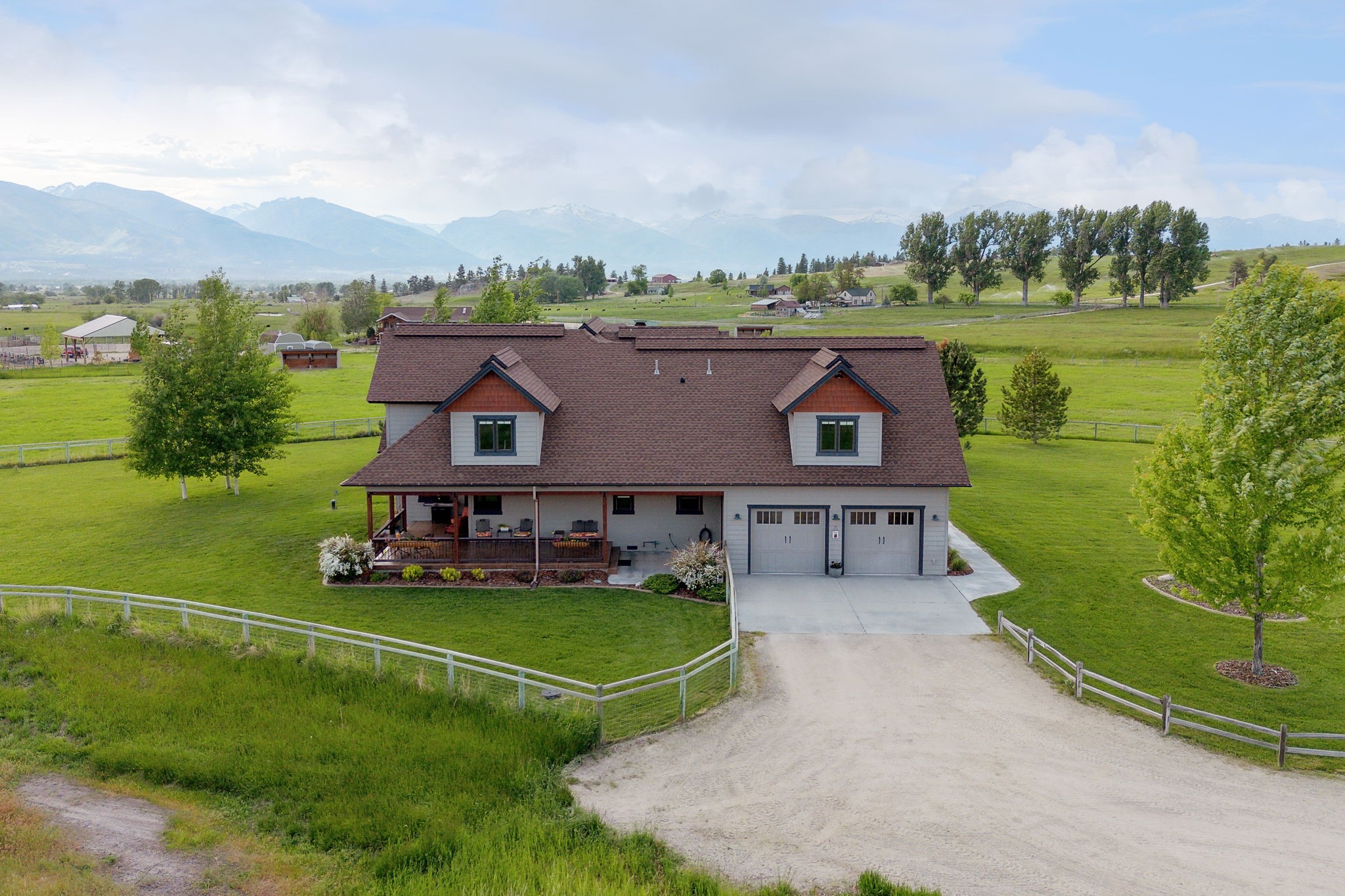 1147 Willow Creek Road