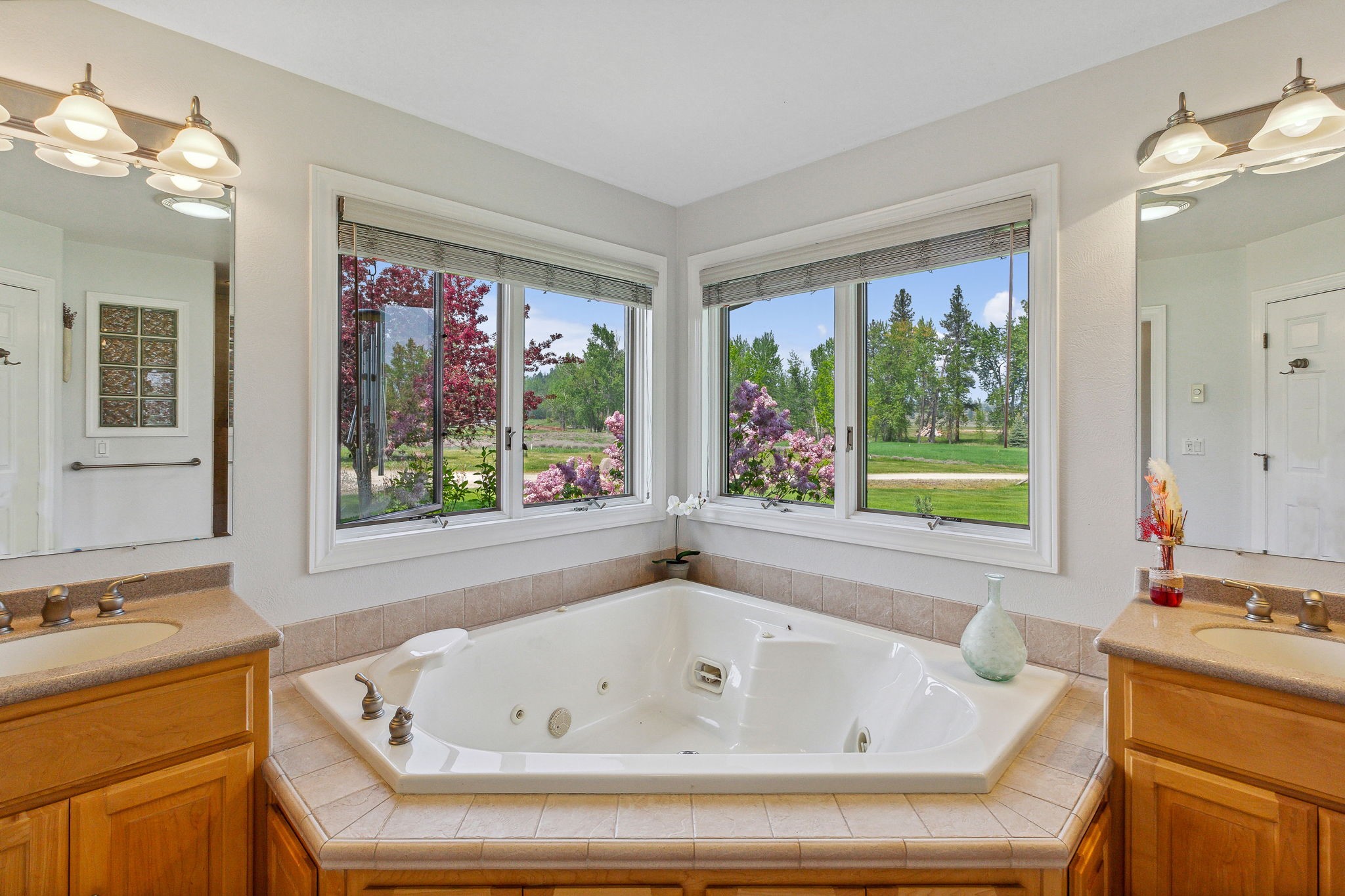 268 & 270 Golden Pond Drive