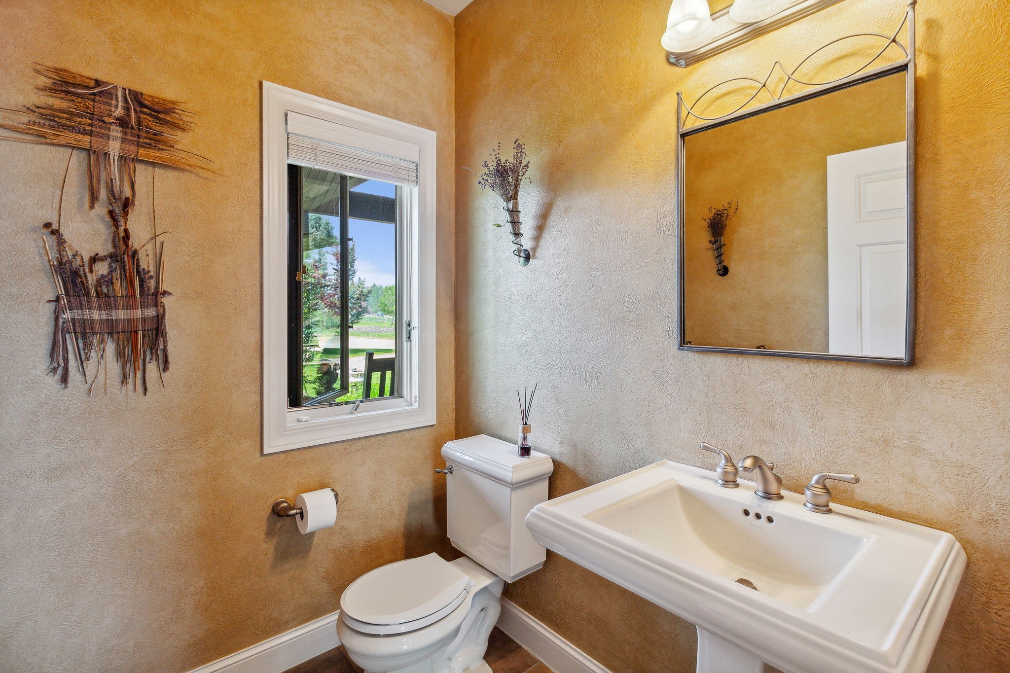 268 & 270 Golden Pond Drive