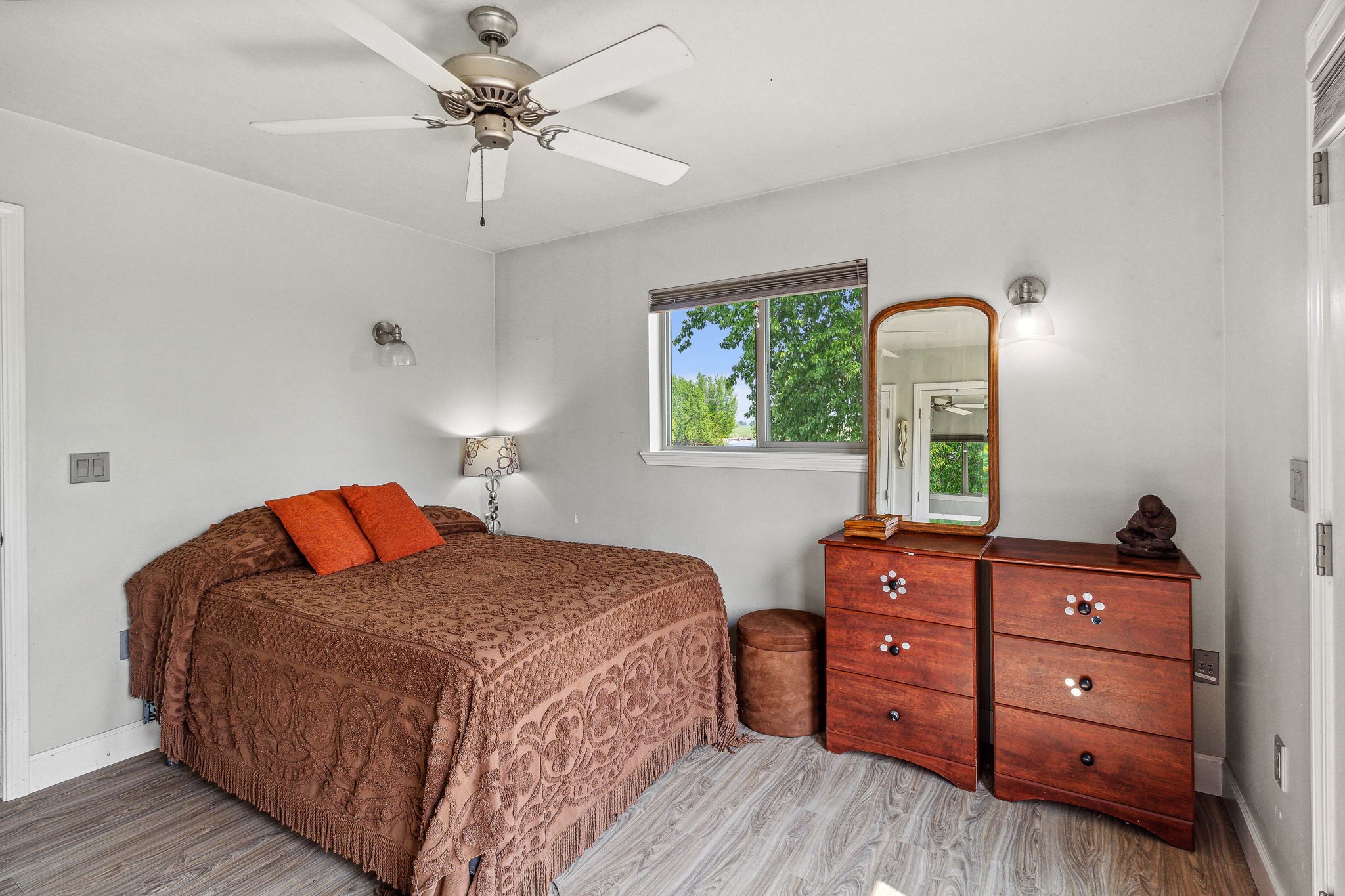 268 & 270 Golden Pond Drive