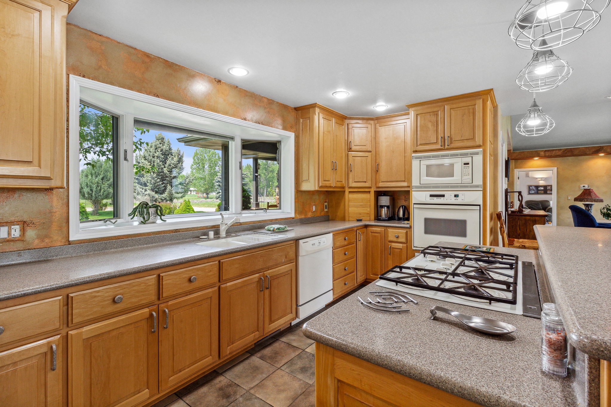 268 & 270 Golden Pond Drive