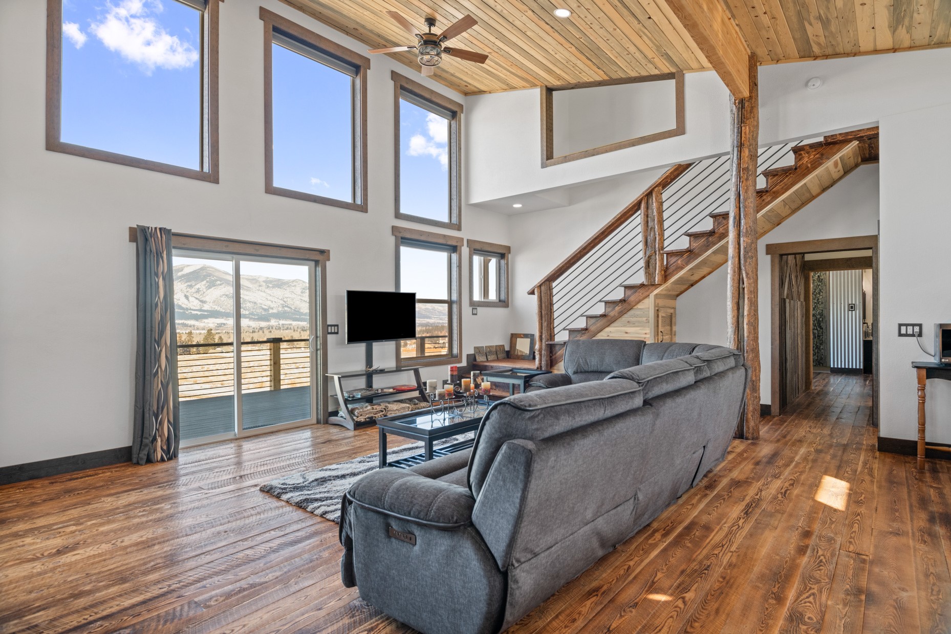 4728 Northview Drive