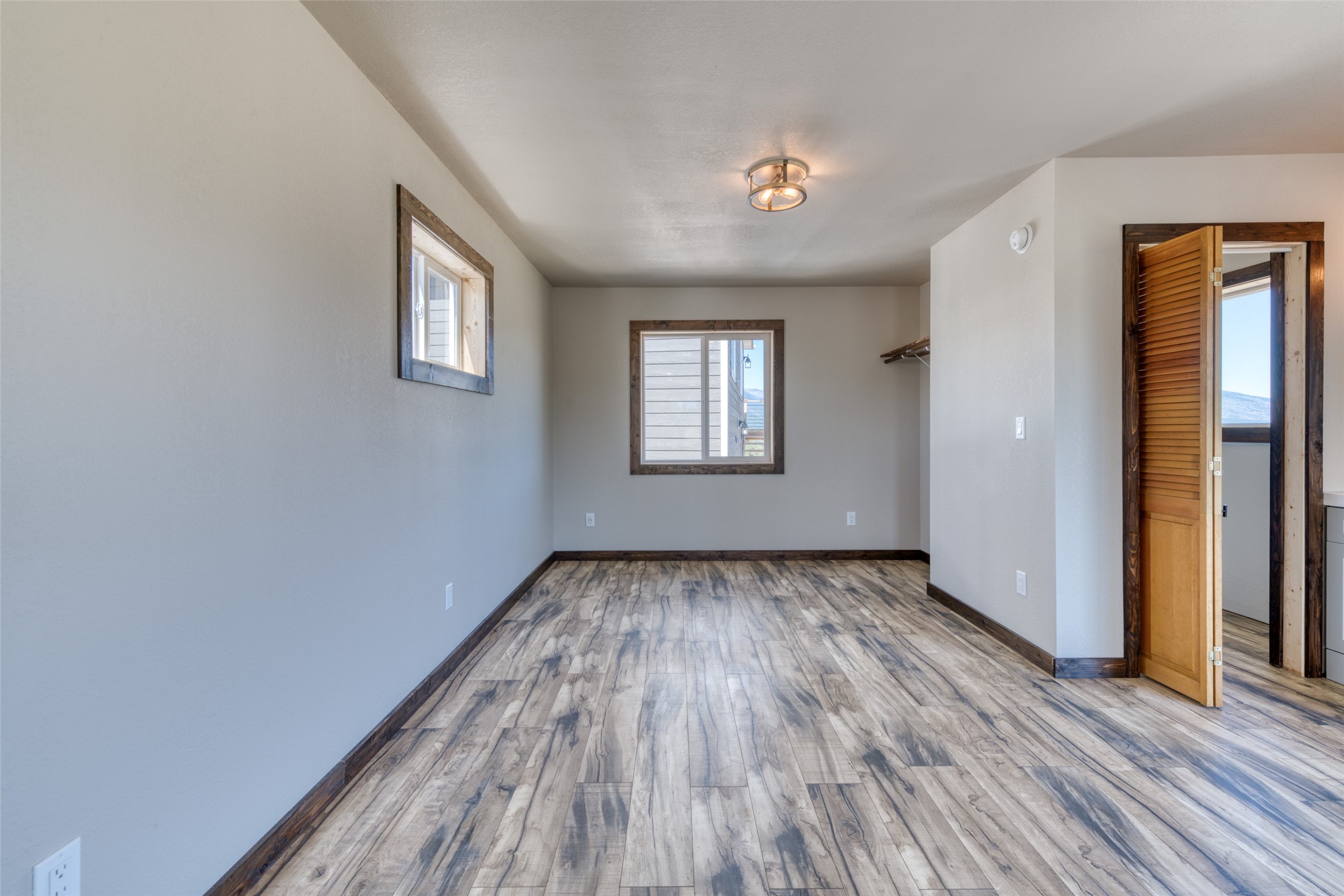 4728 Northview Drive