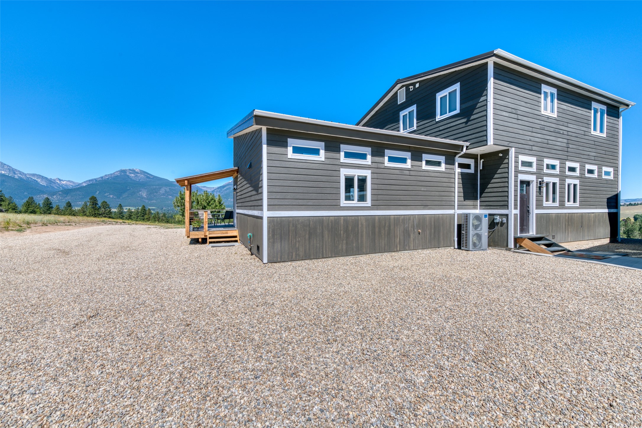 4728 Northview Drive