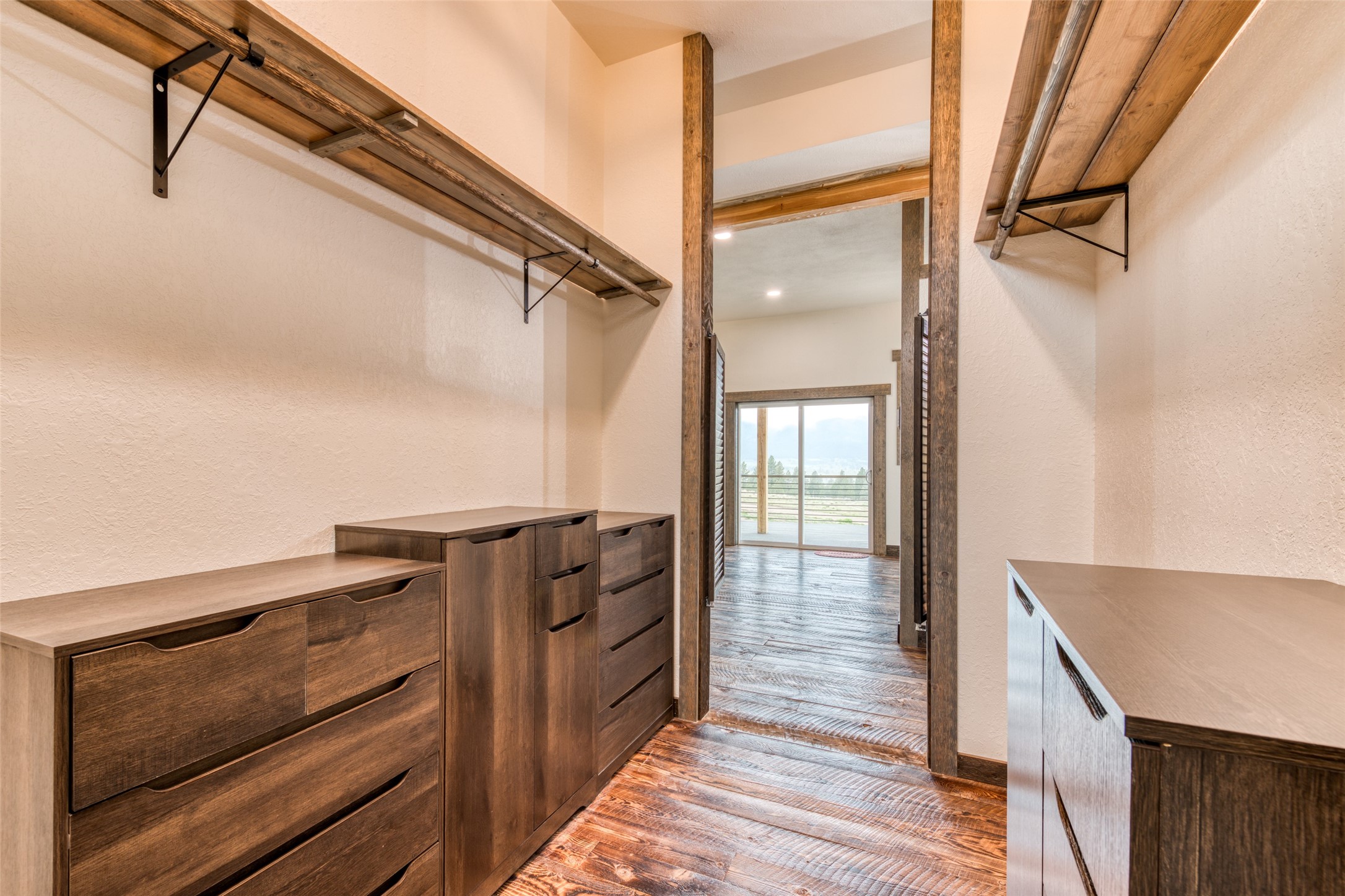 4728 Northview Drive