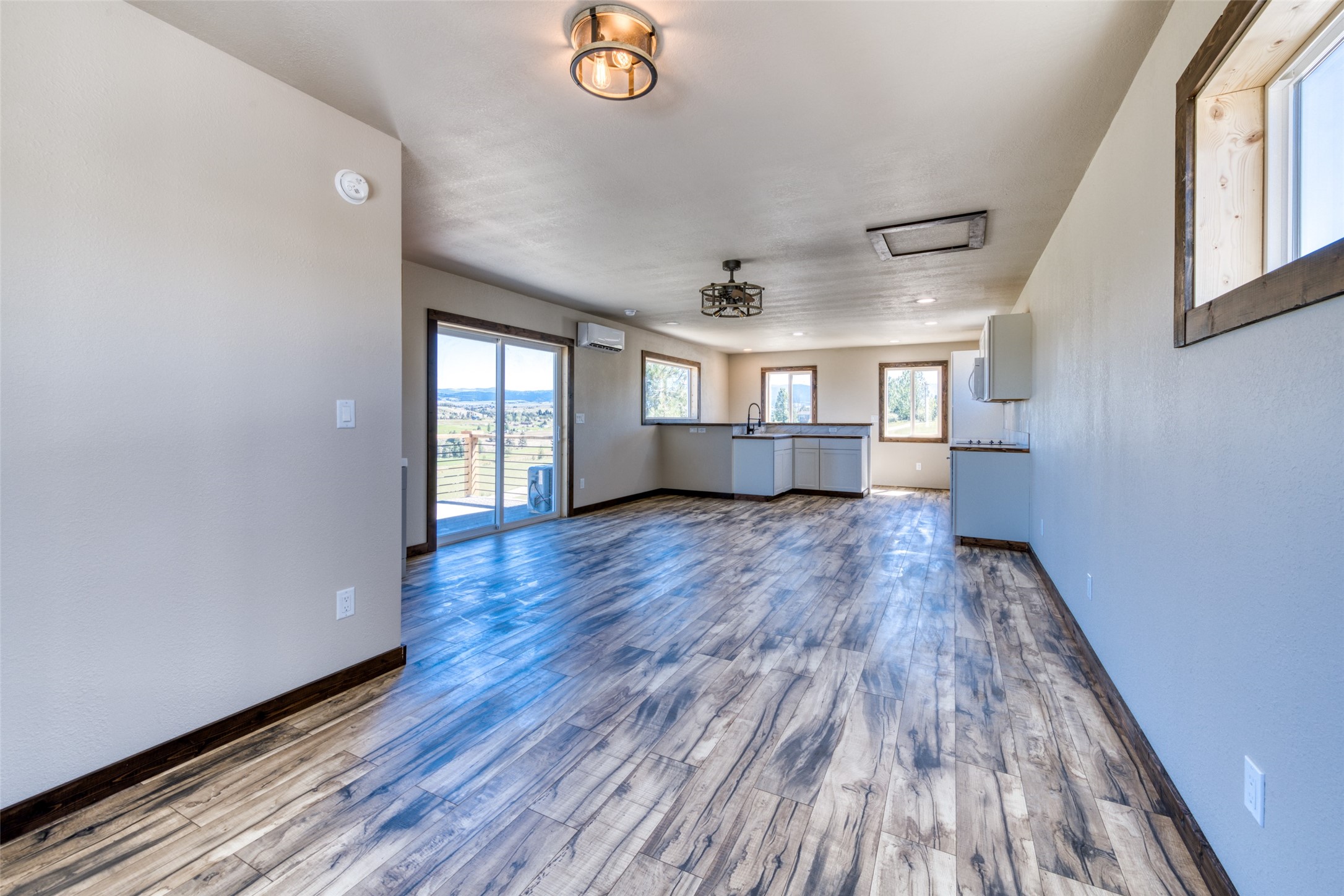 4728 Northview Drive