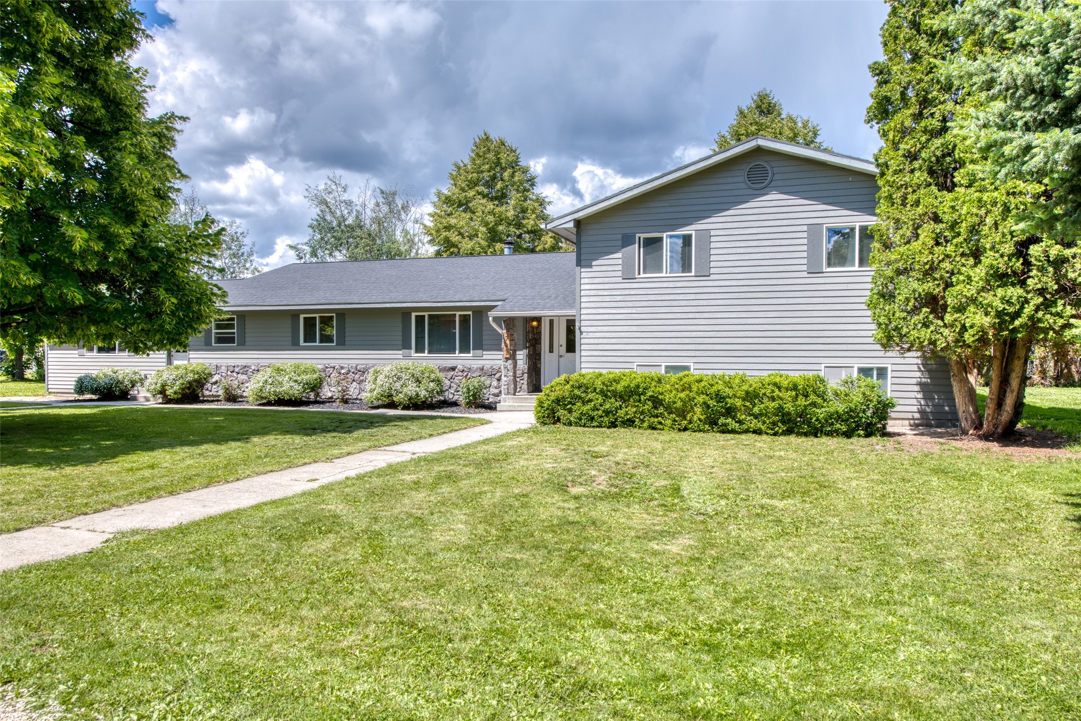 725 Curdys Cove Loop