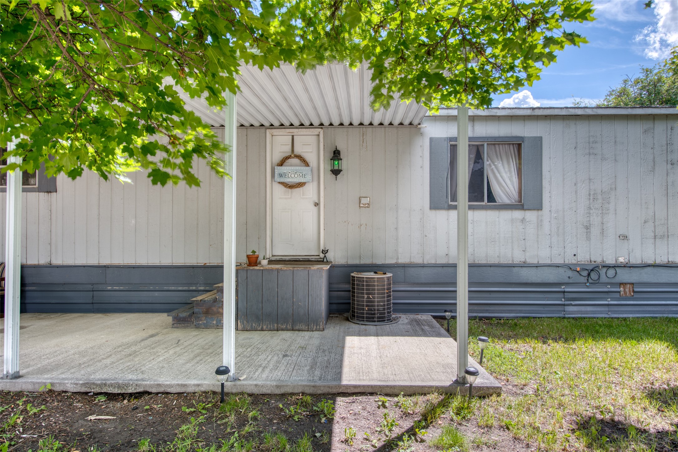 725 Curdys Cove Loop