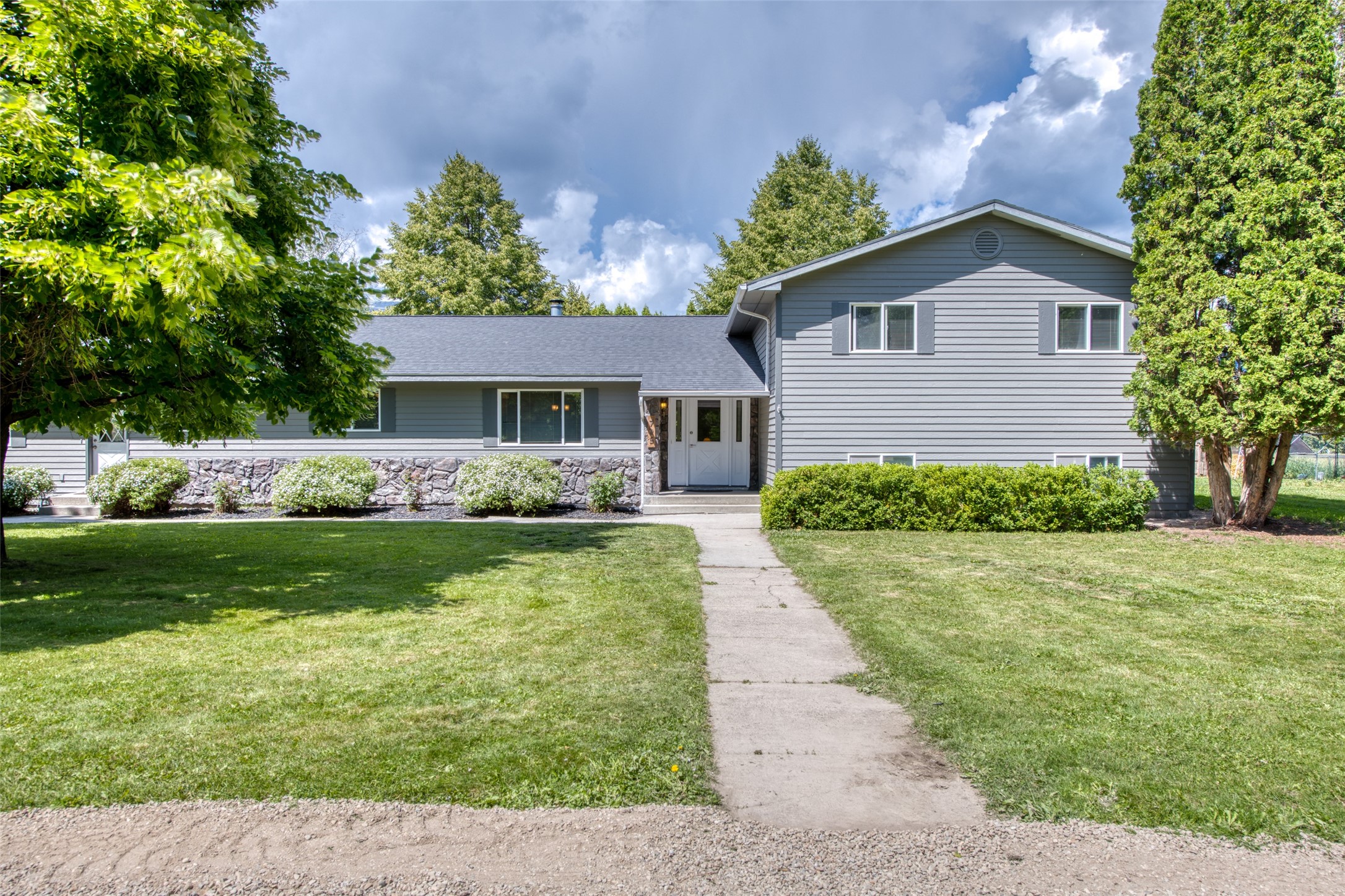725 Curdys Cove Loop