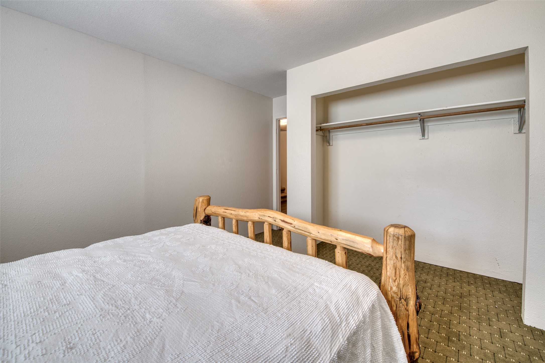 725 Curdys Cove Loop