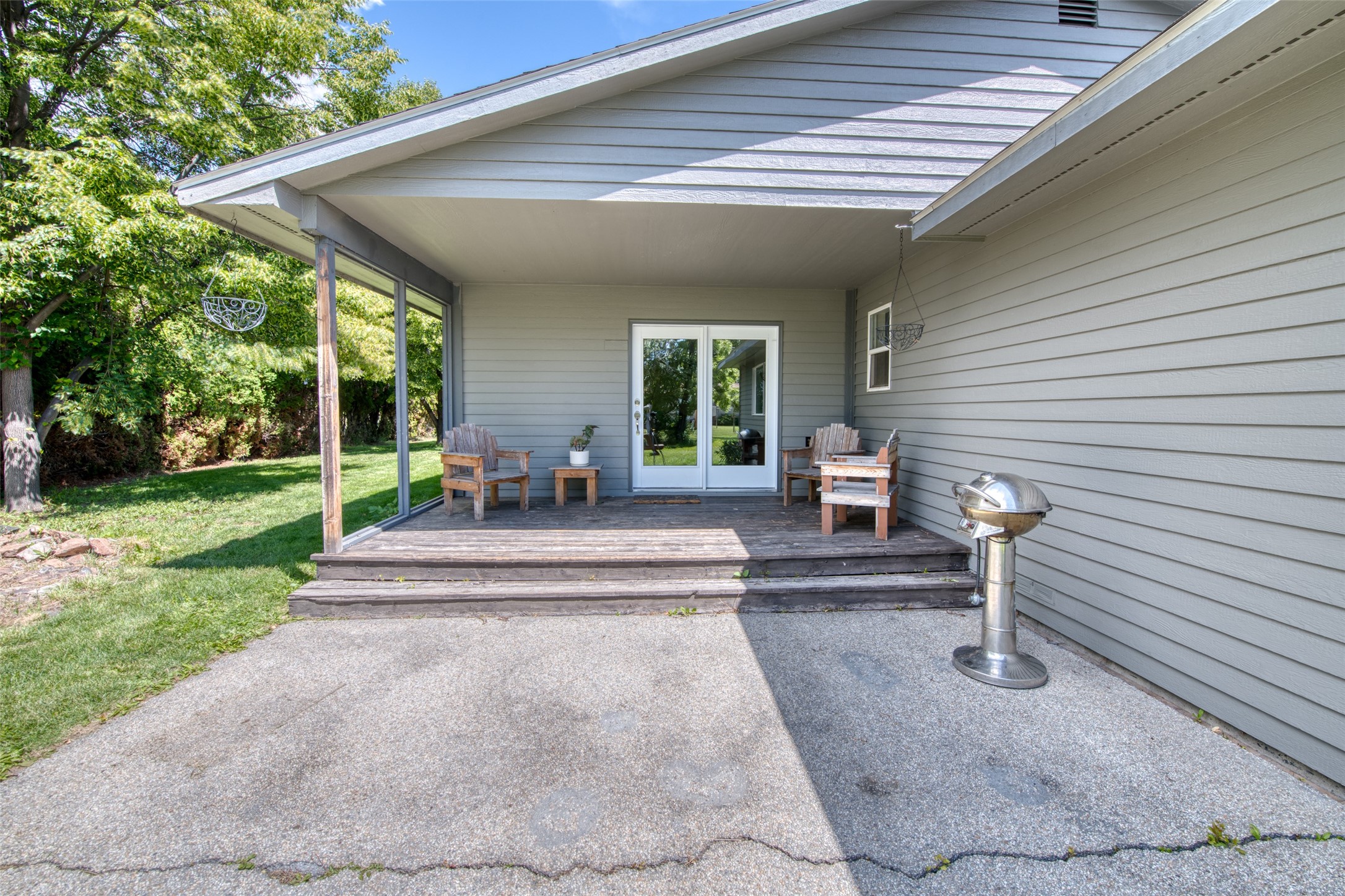 725 Curdys Cove Loop