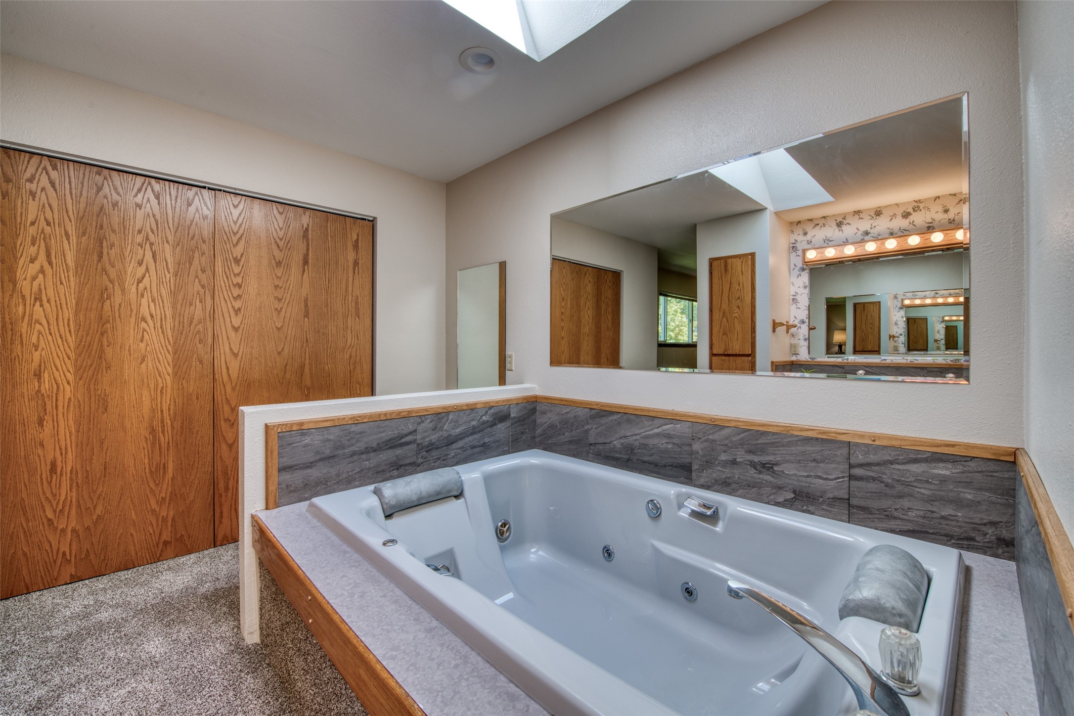 725 Curdys Cove Loop