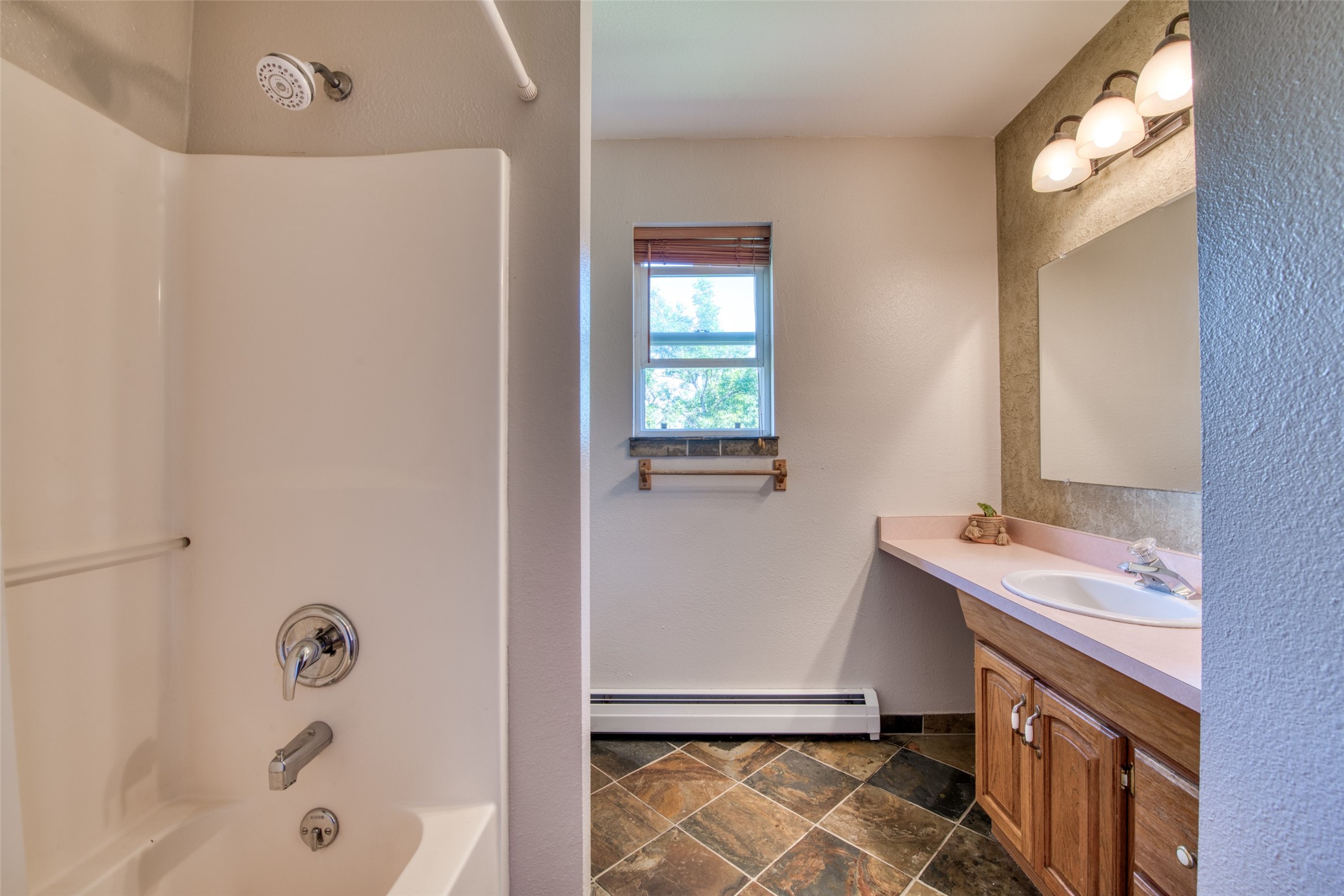 725 Curdys Cove Loop