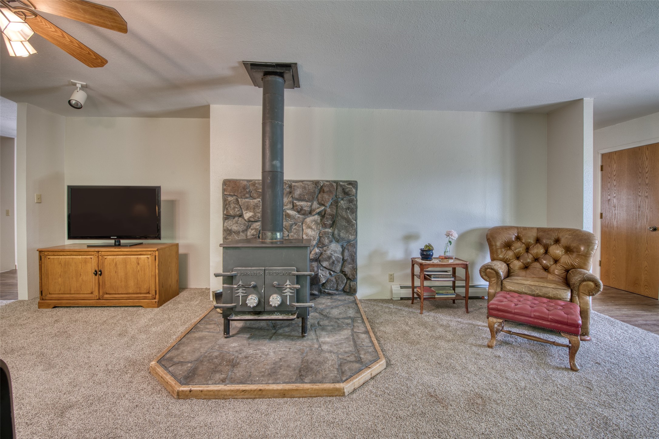 725 Curdys Cove Loop