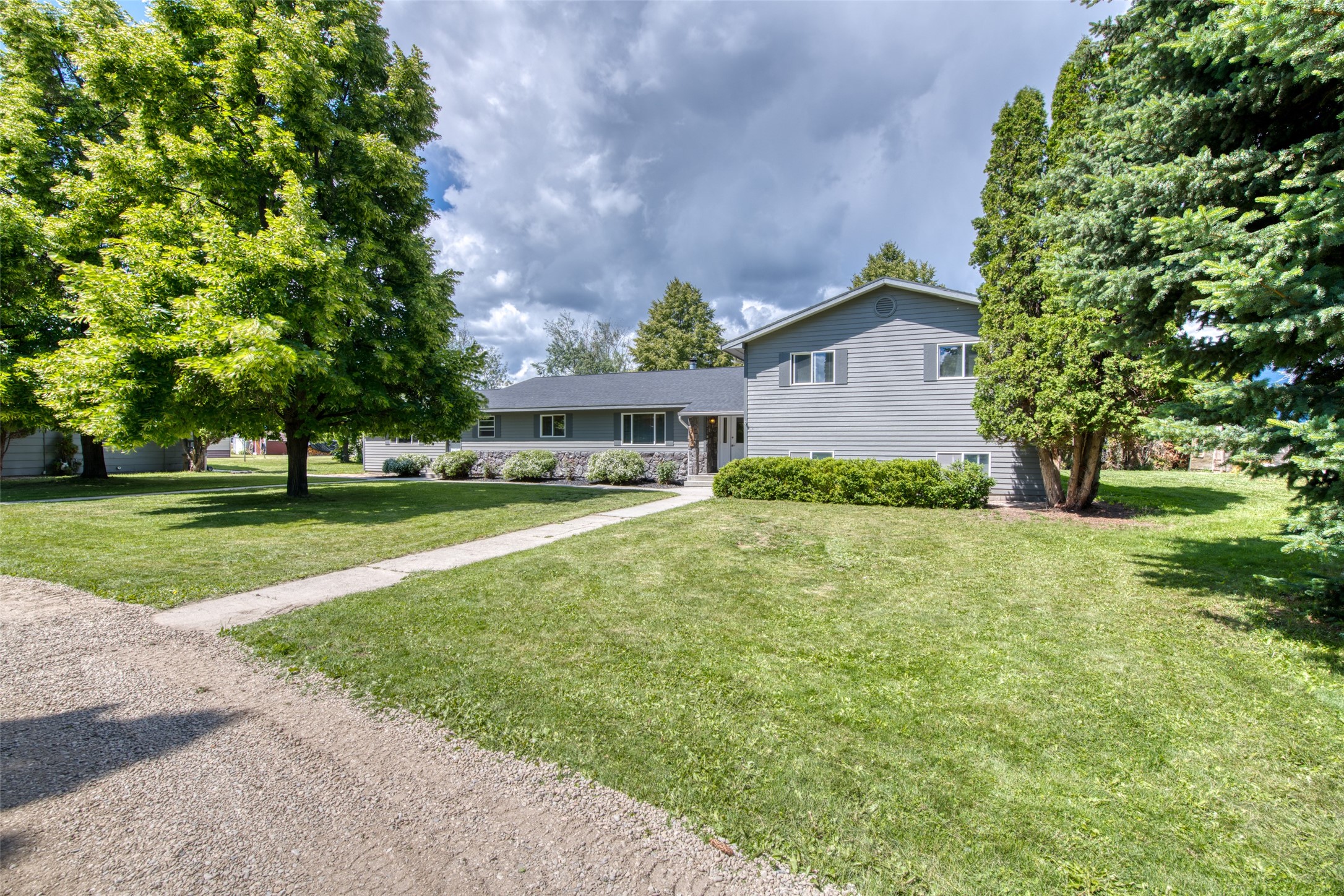 725 Curdys Cove Loop