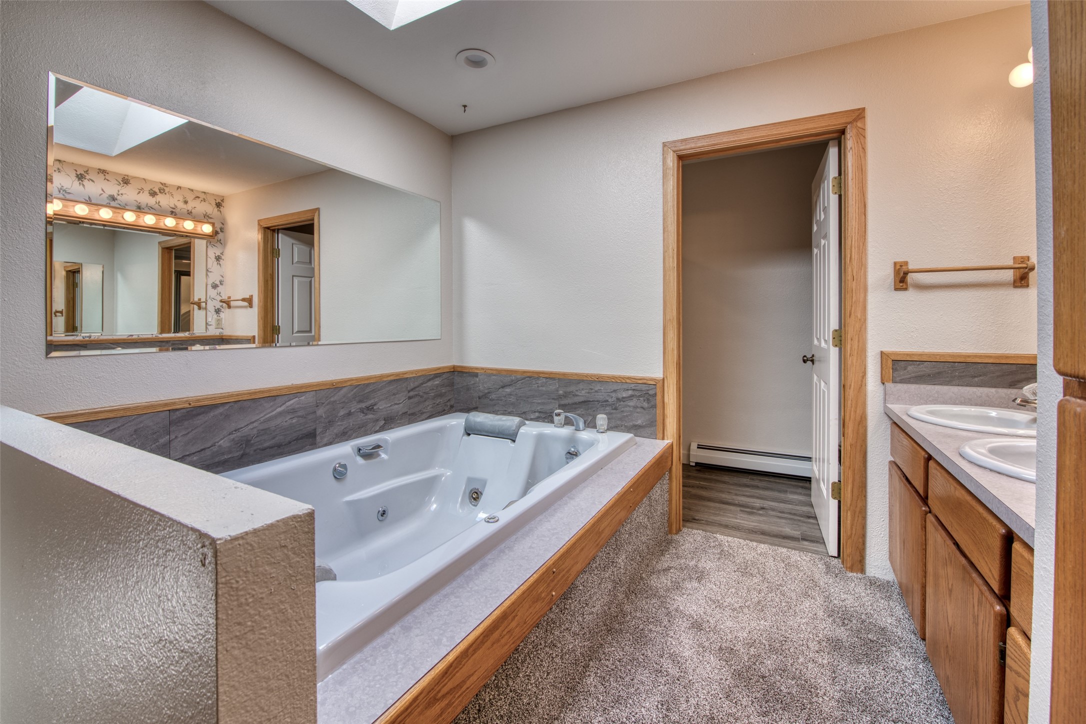 725 Curdys Cove Loop