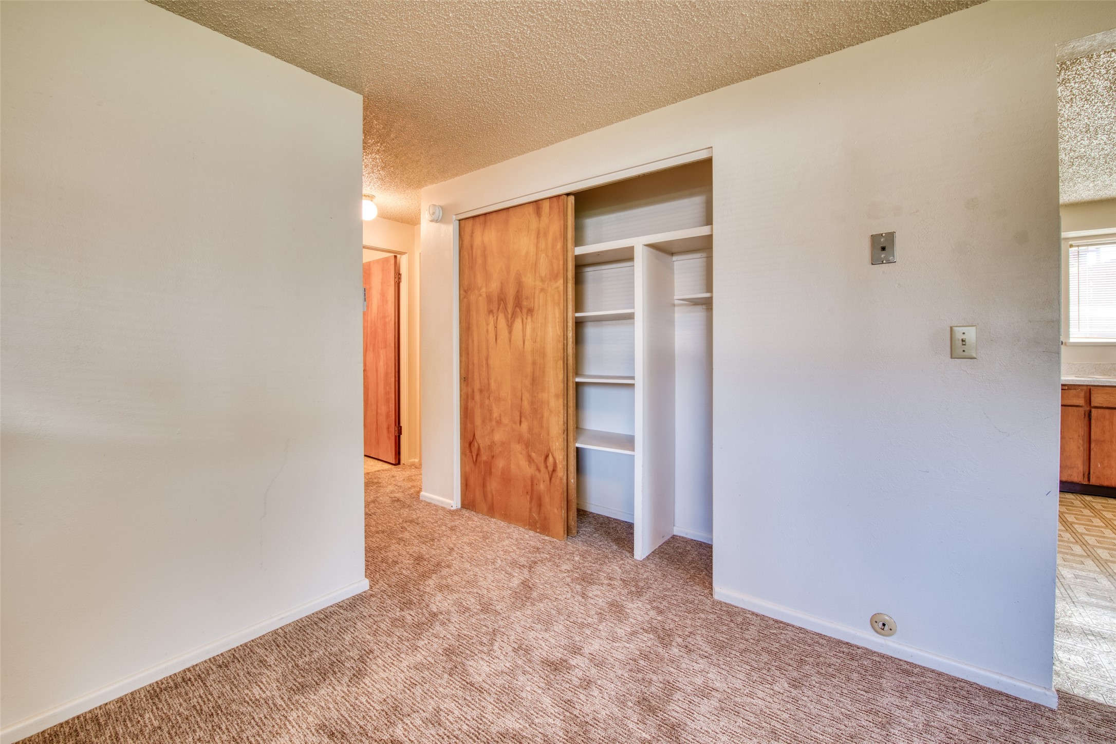 645 S 1st Street W