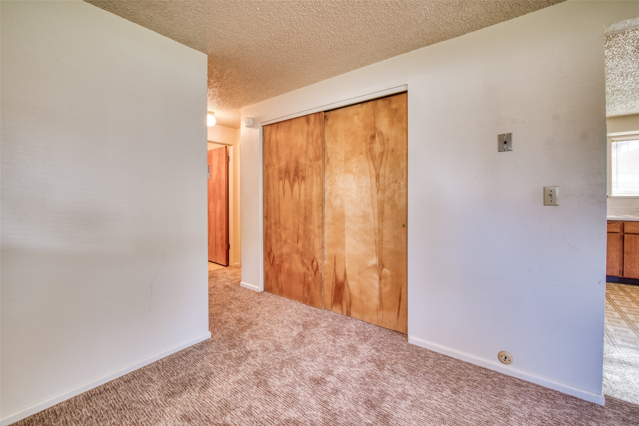 645 S 1st Street W