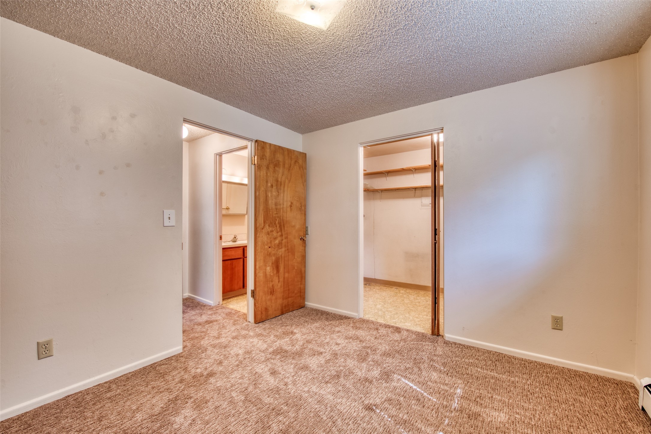 645 S 1st Street W