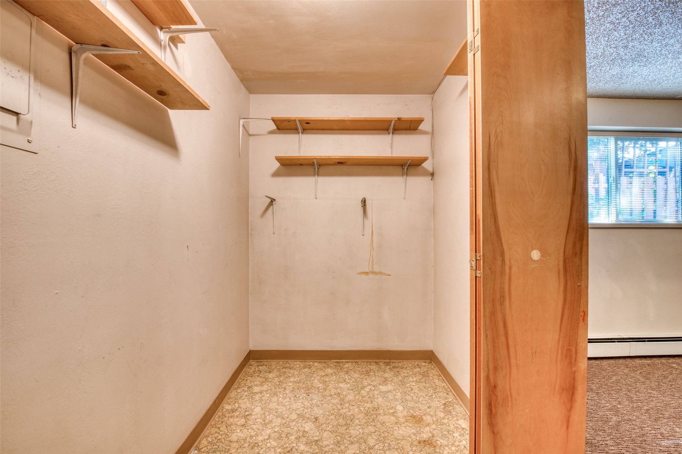 645 S 1st Street W