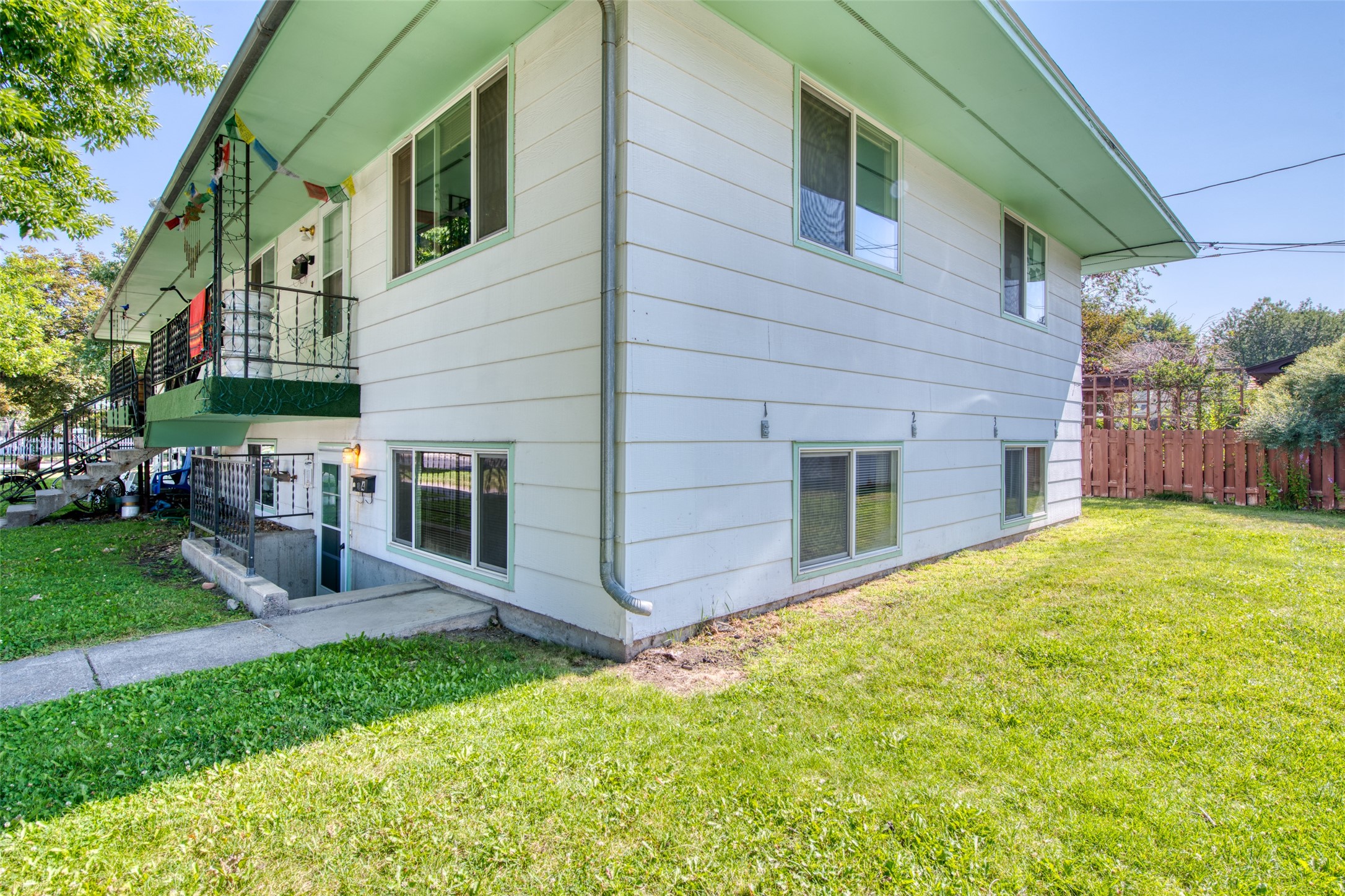 645 S 1st Street W