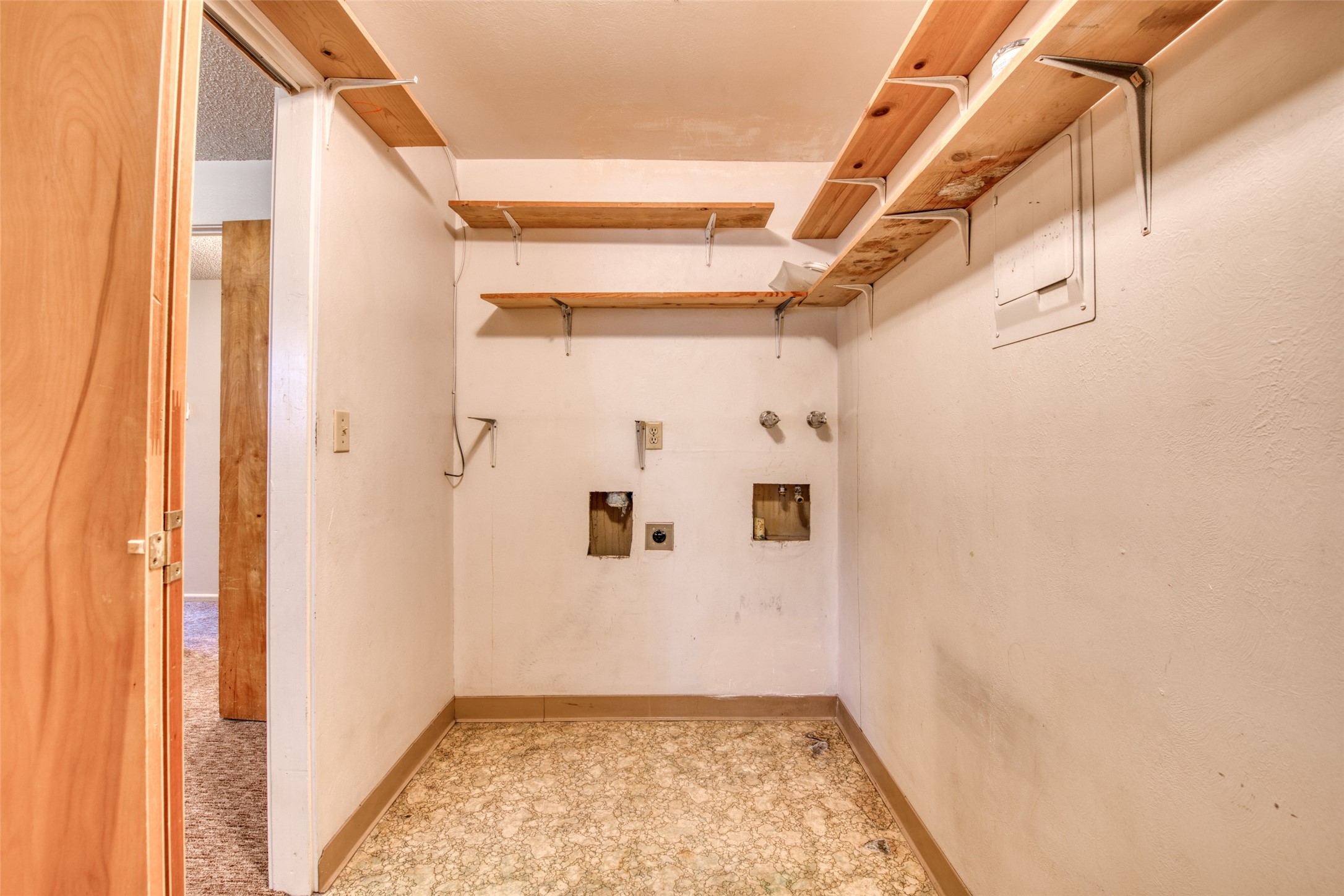 645 S 1st Street W