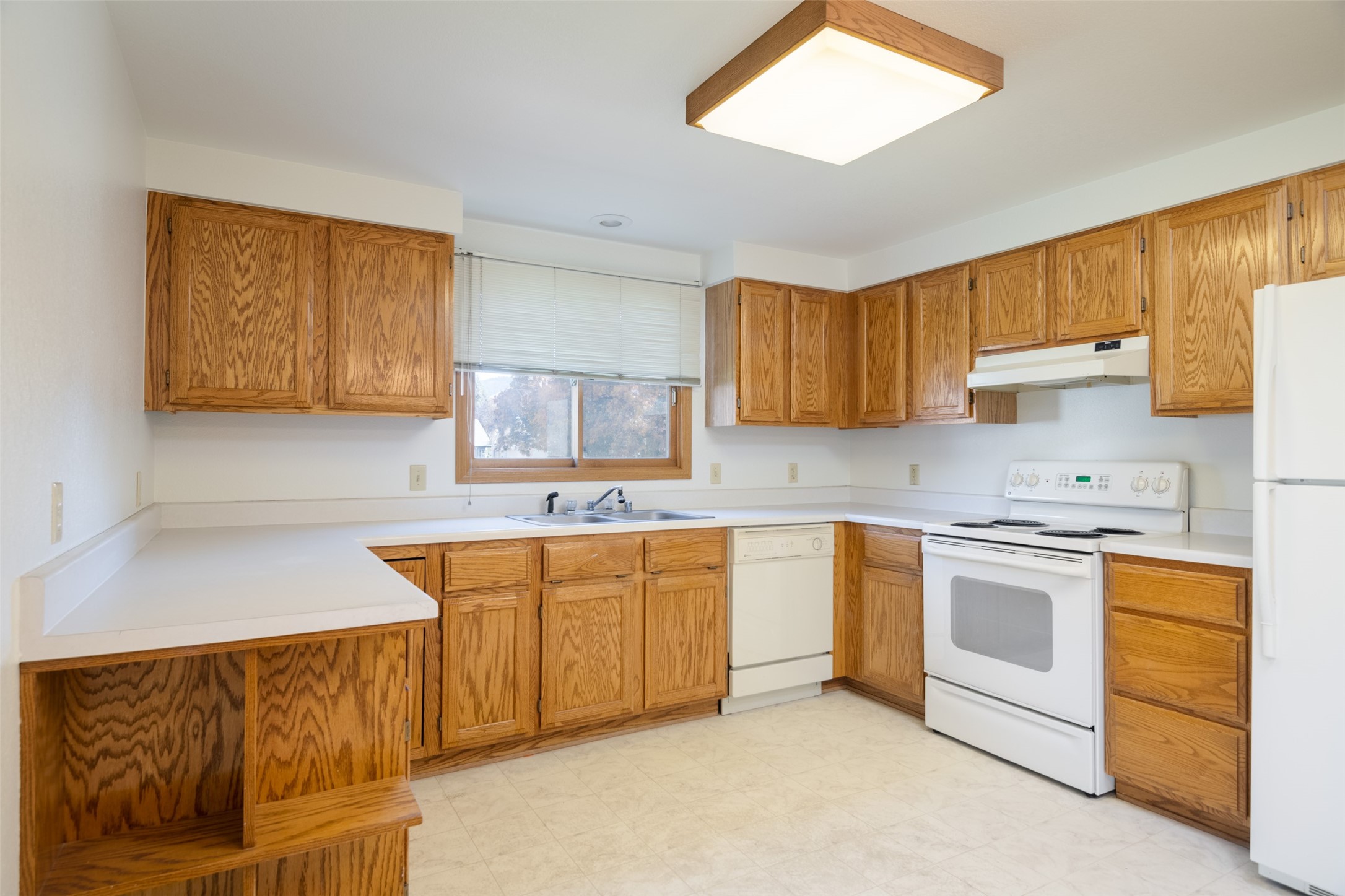 2367 Village Square