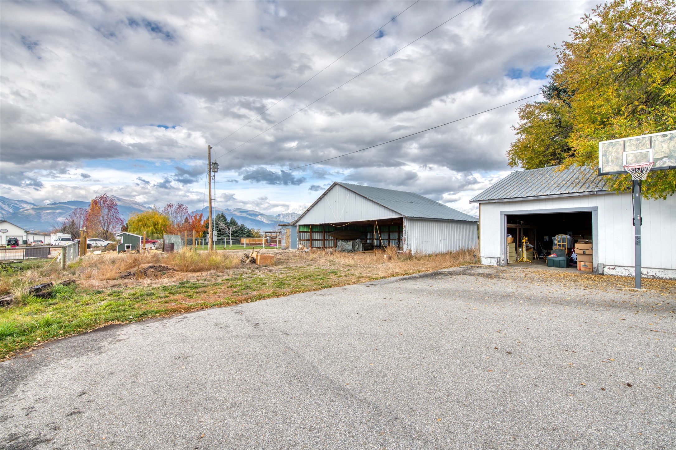 869 Honey House Lane