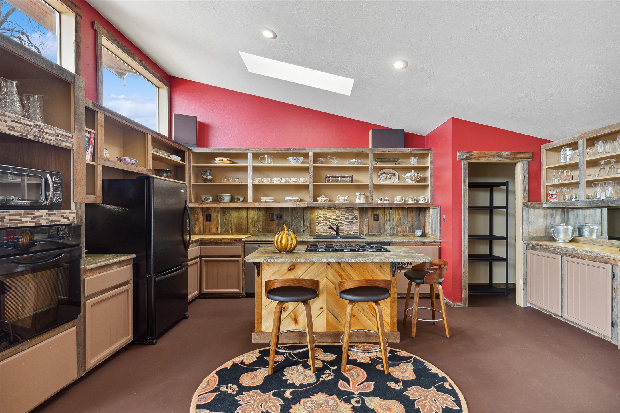 700 Cudabena Road