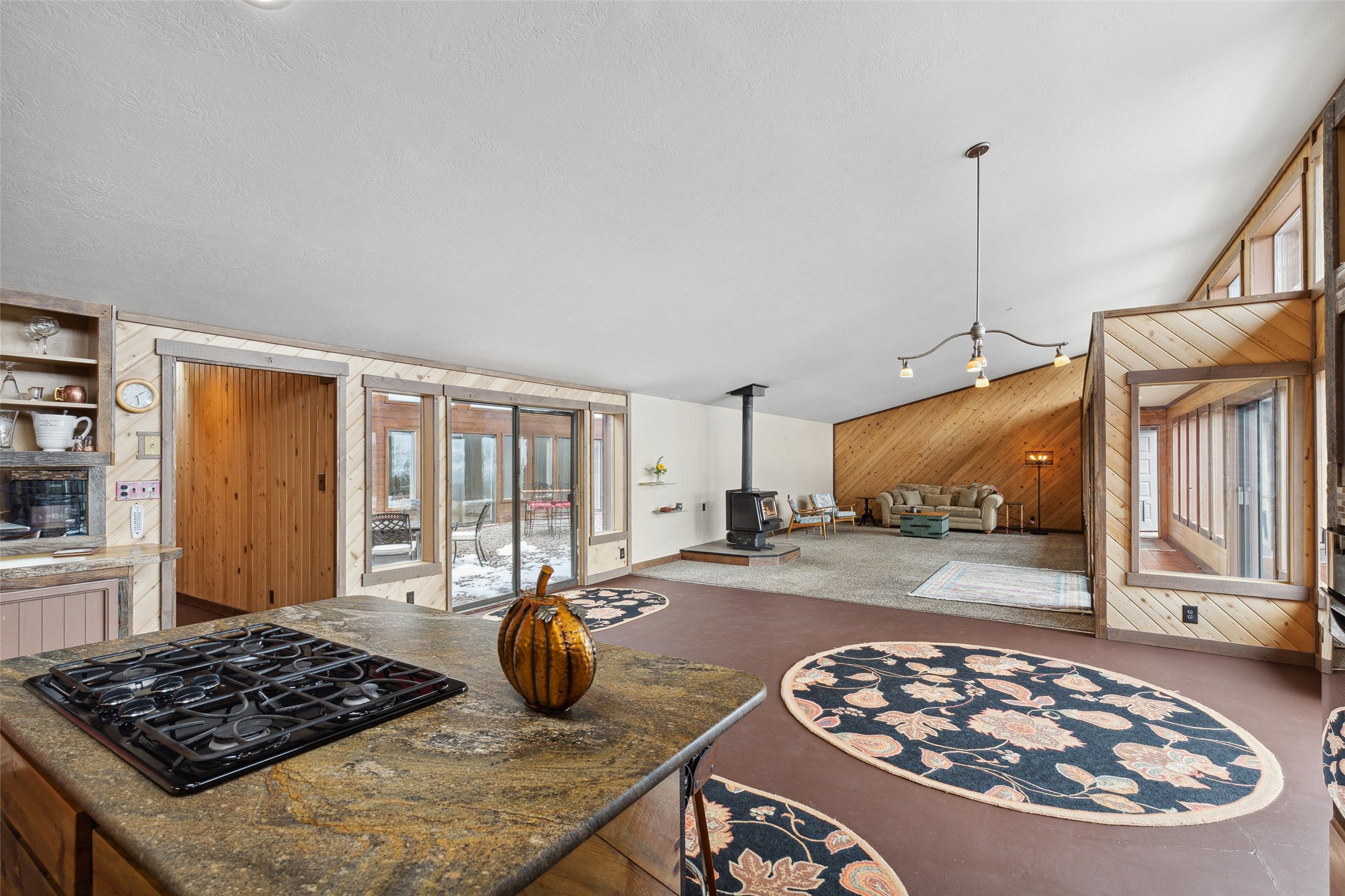 700 Cudabena Road
