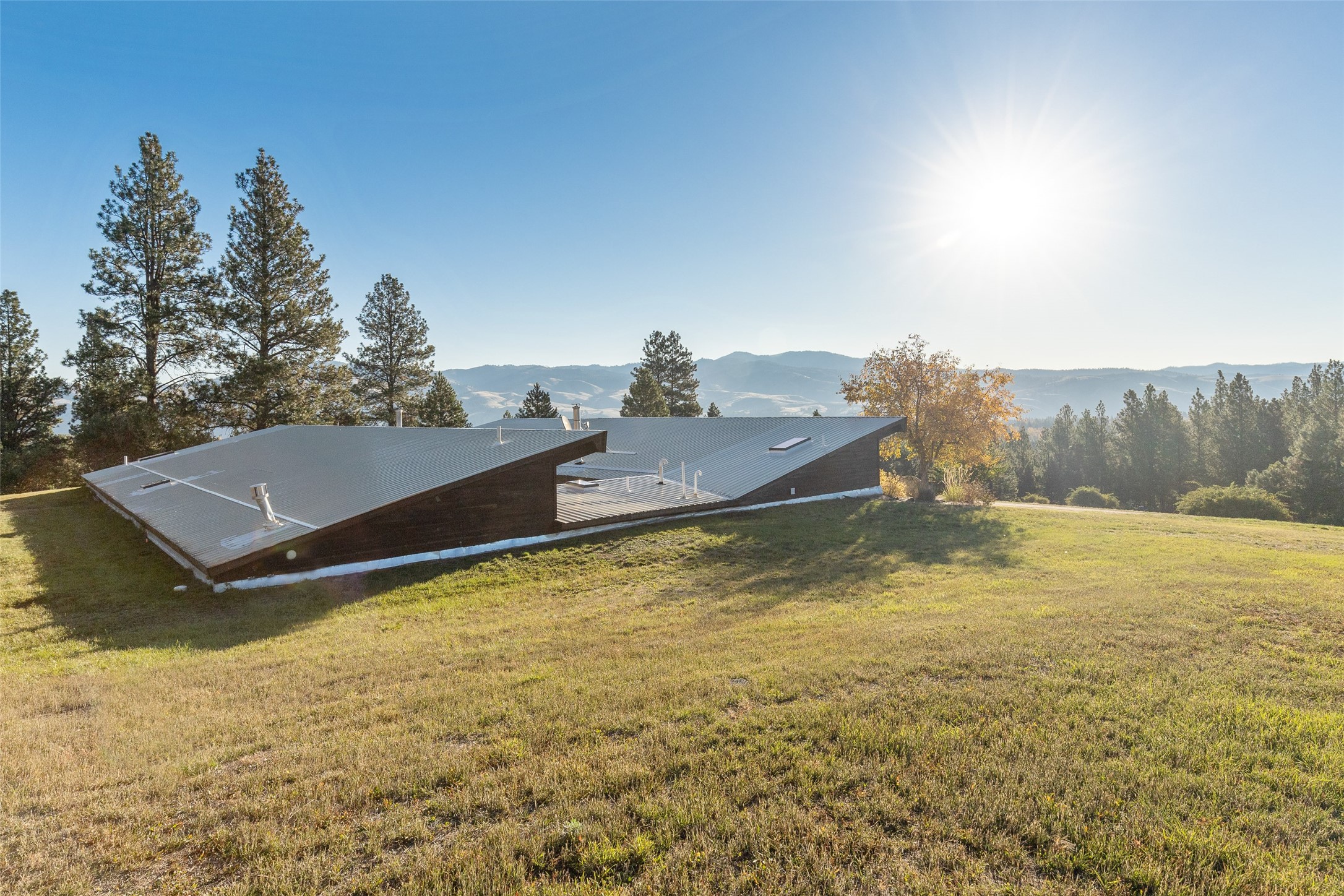 700 Cudabena Road