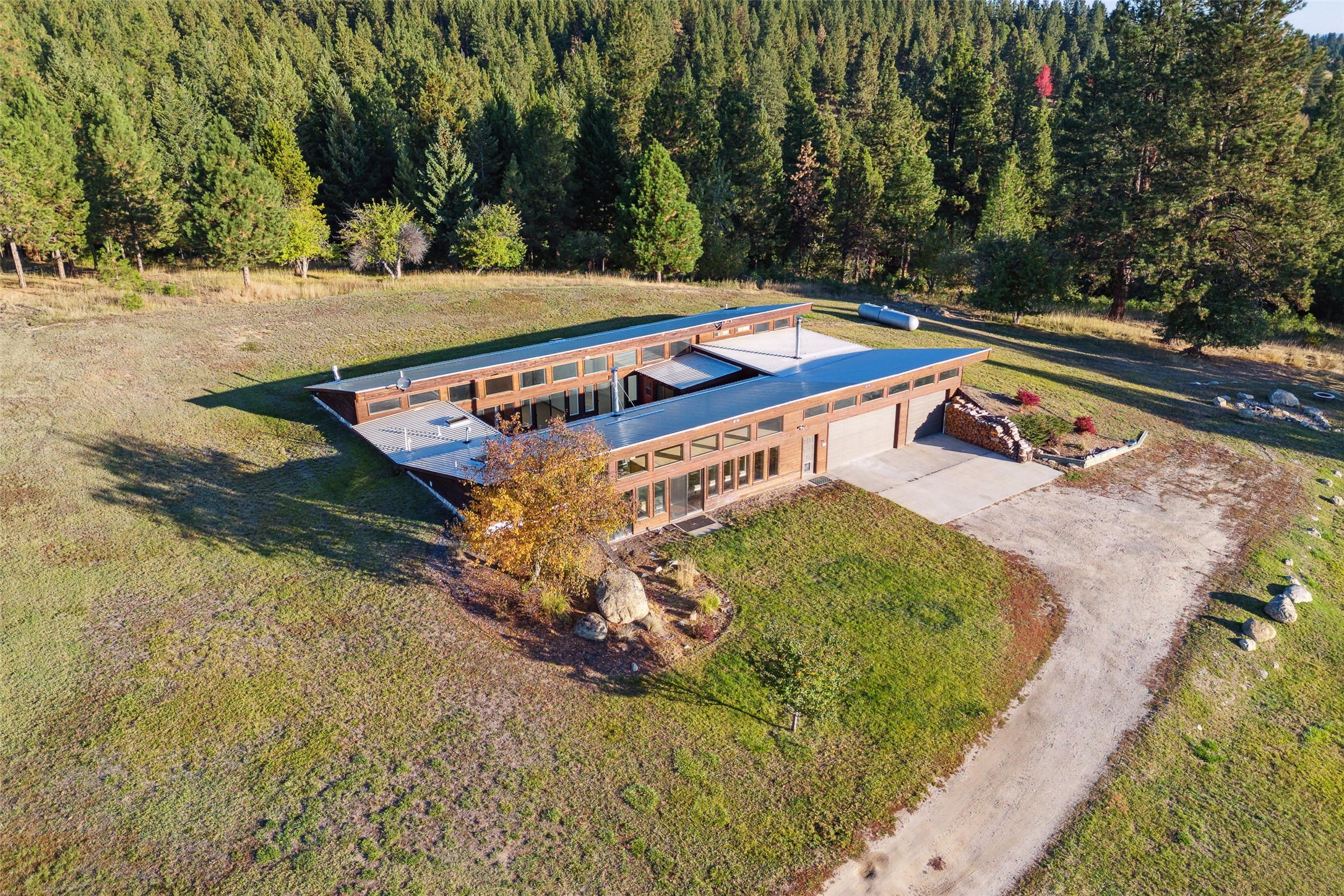700 Cudabena Road