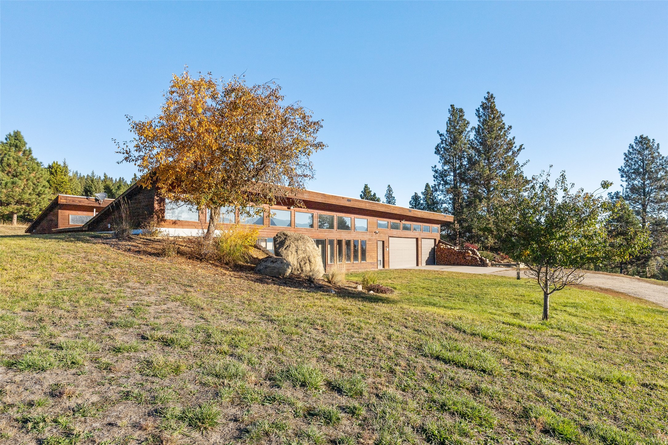 700 Cudabena Road