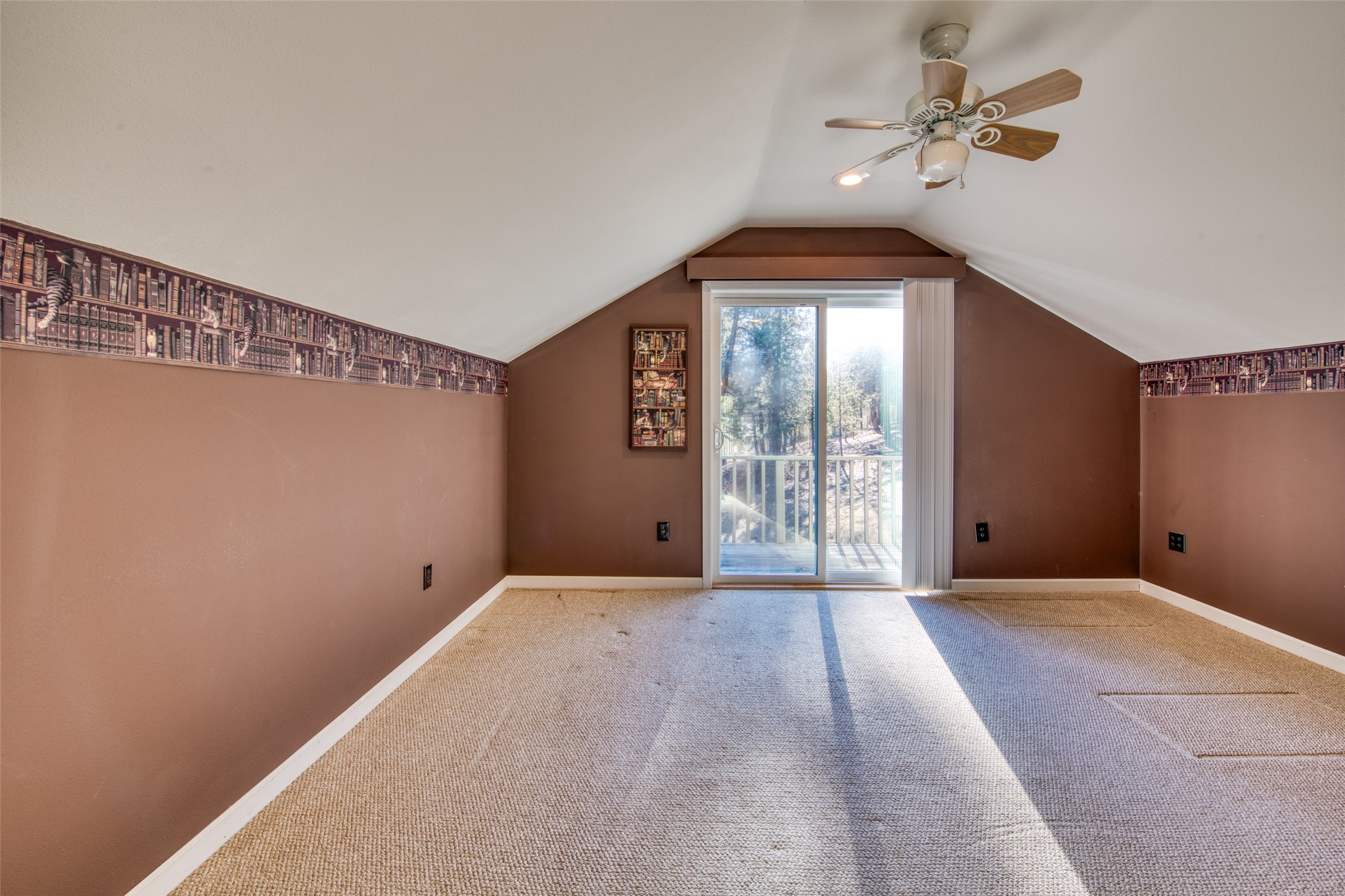 560 Camas Creek Loop
