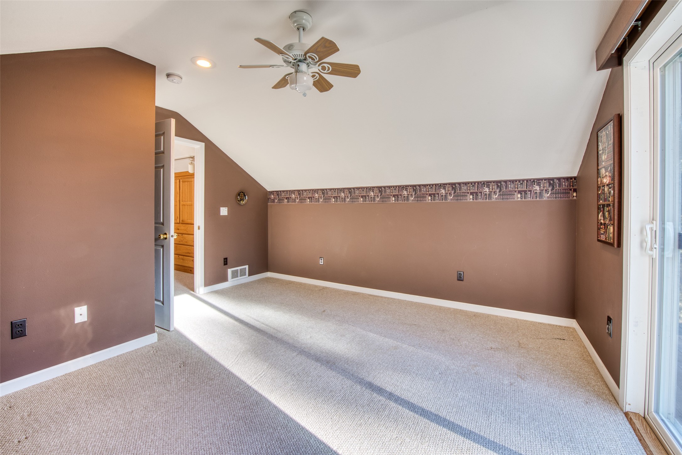 560 Camas Creek Loop