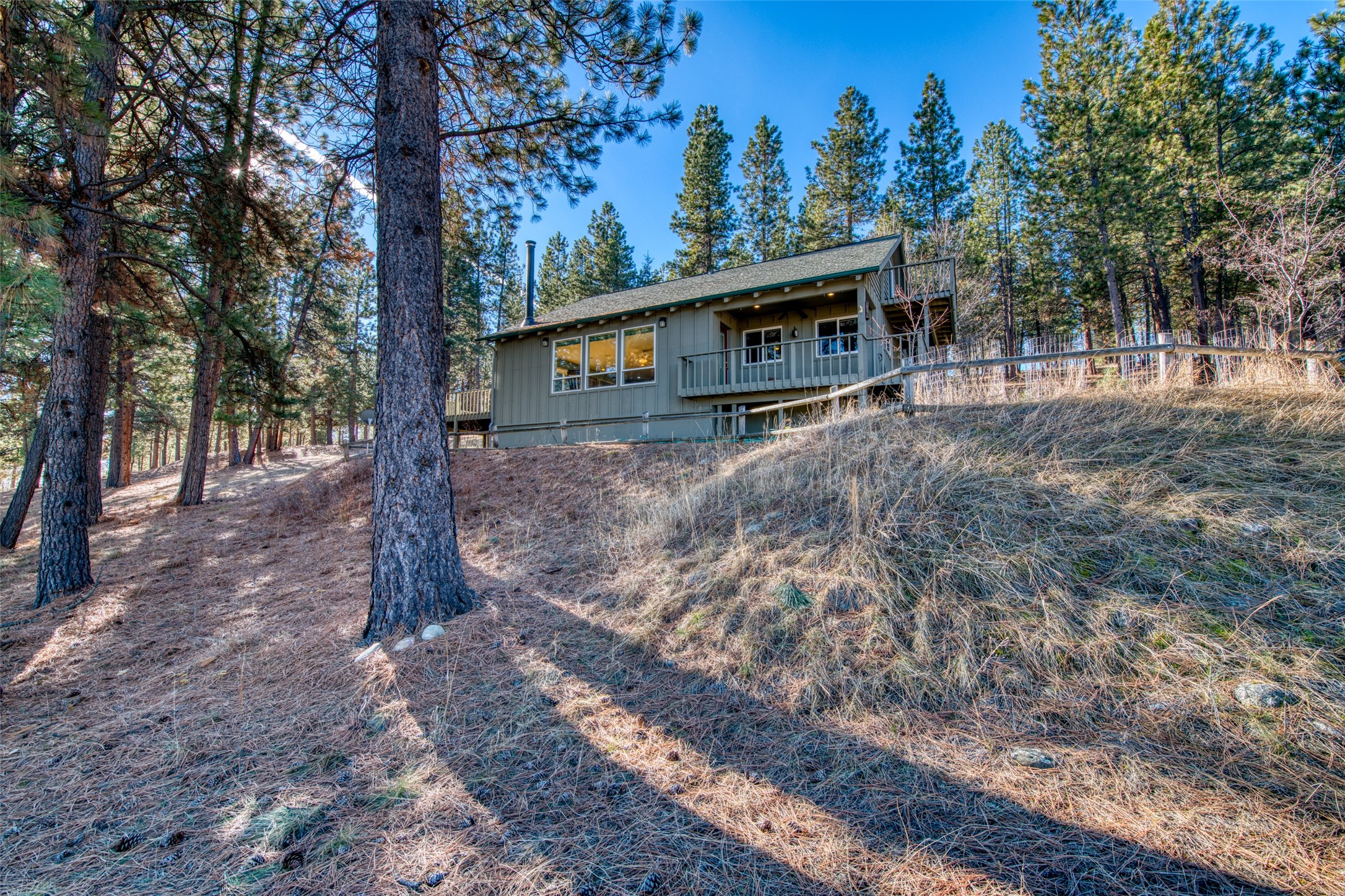 560 Camas Creek Loop