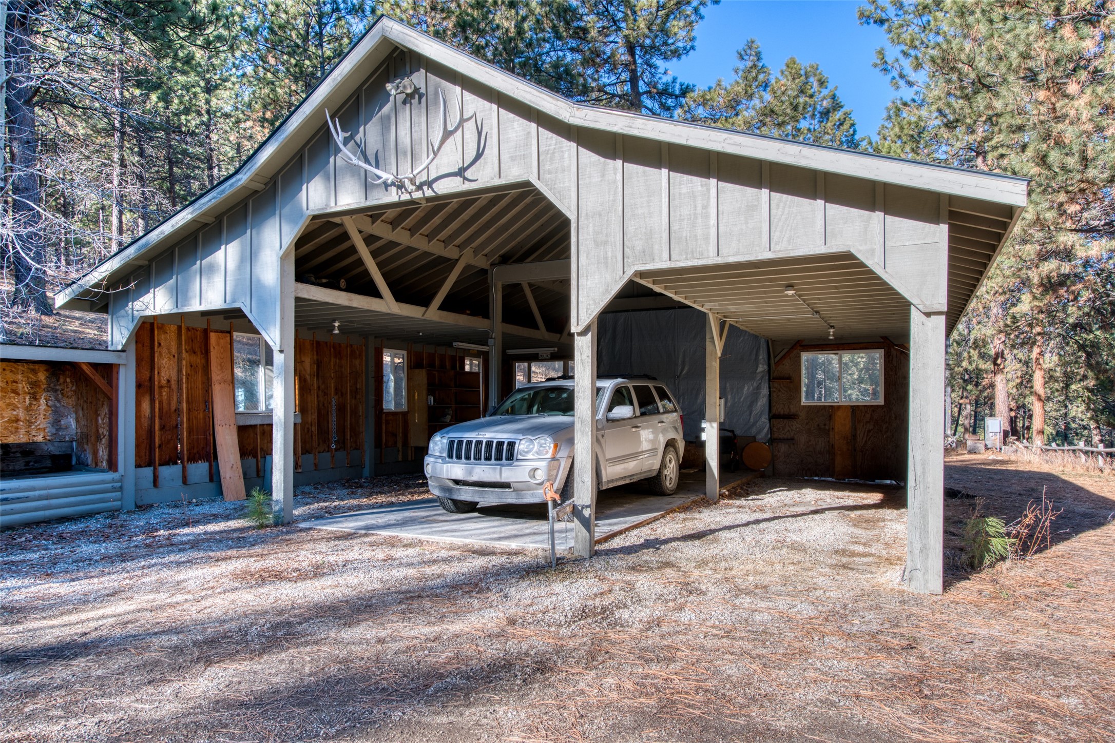 560 Camas Creek Loop