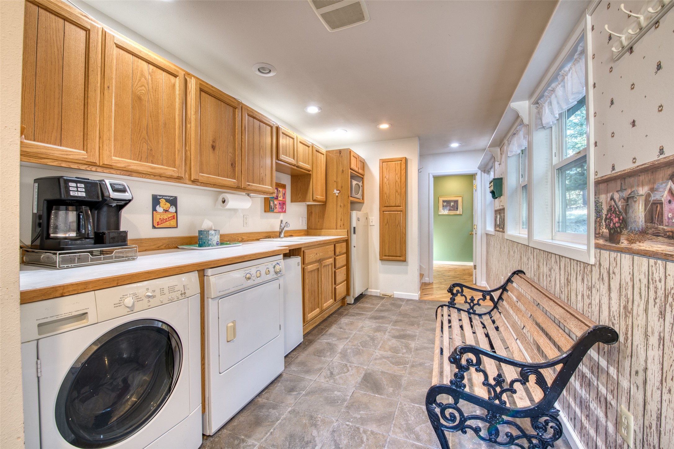 560 Camas Creek Loop
