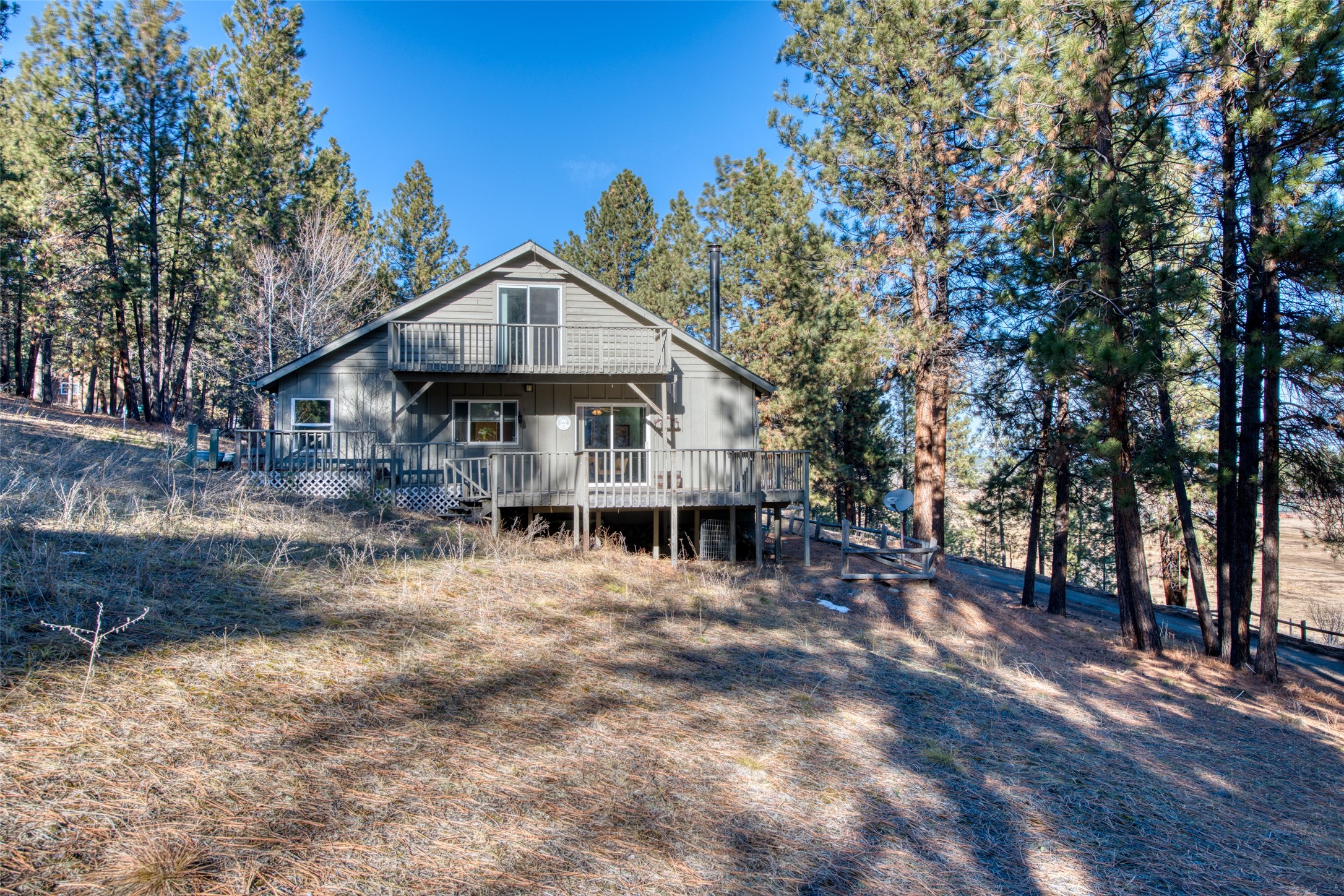 560 Camas Creek Loop